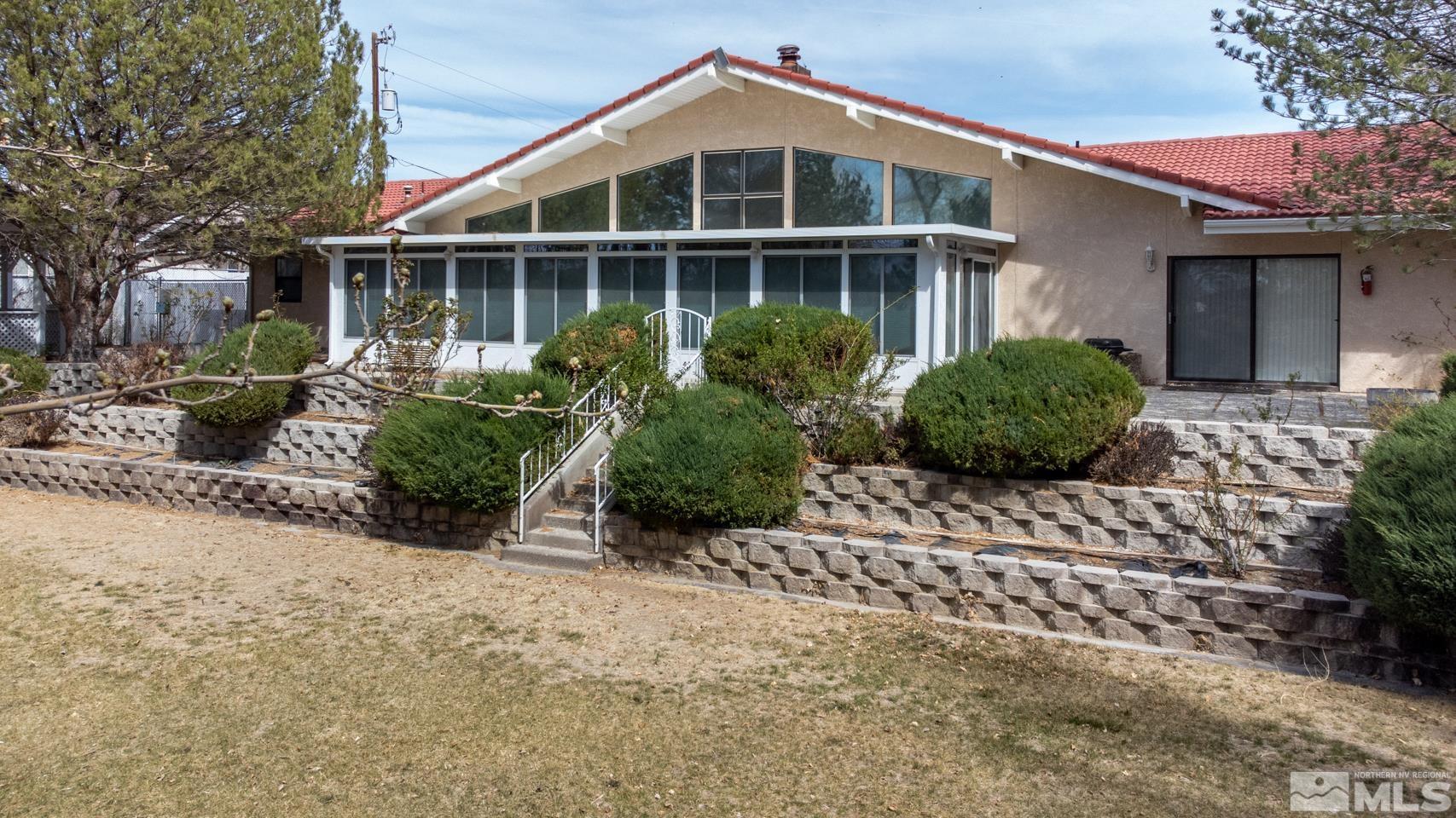 1129 Rice Road