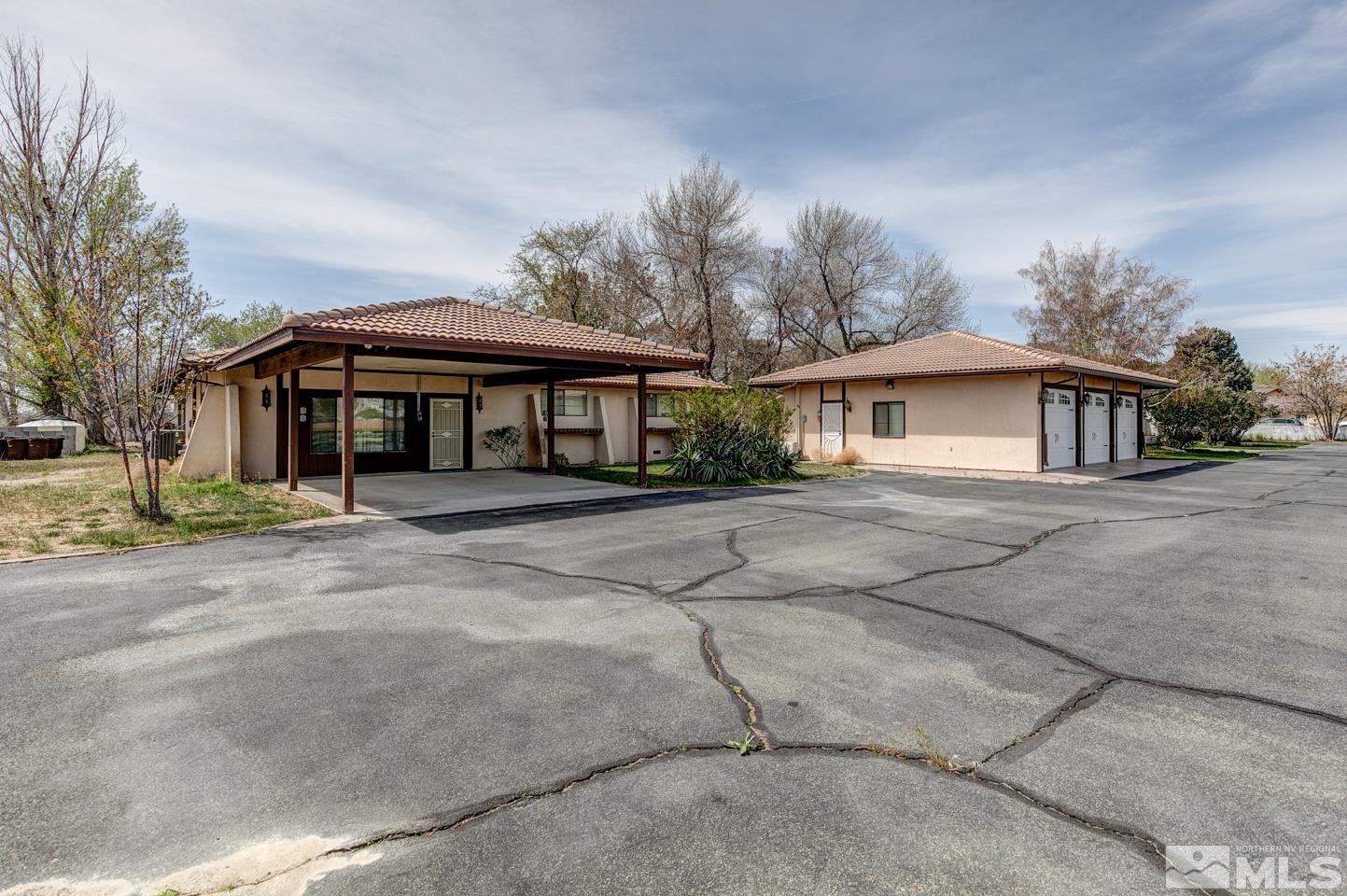 1129 Rice Road