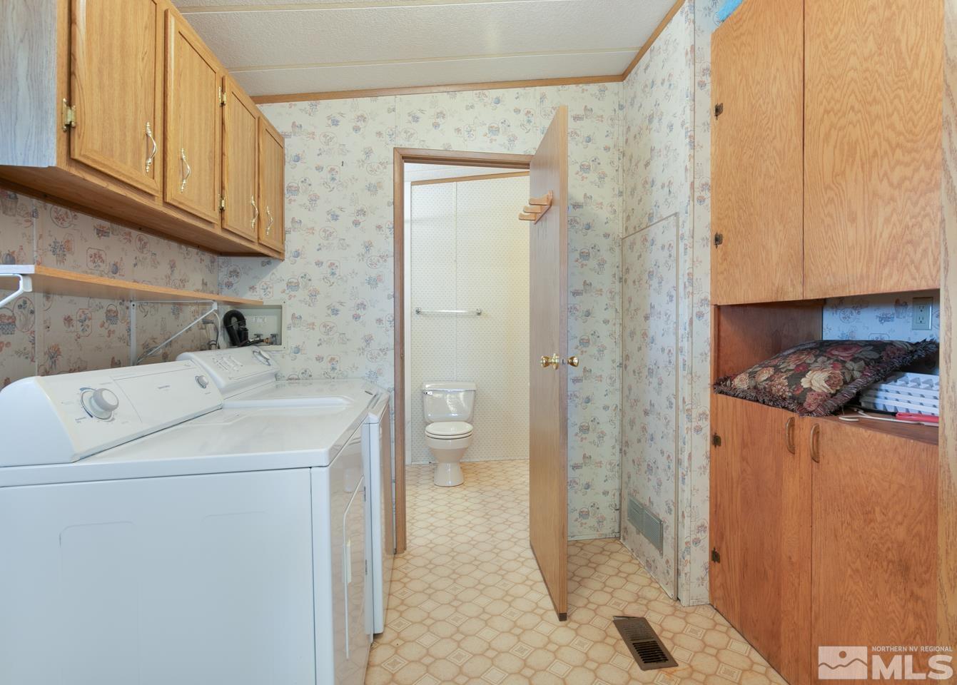 3700 Hillsboro Boulevard