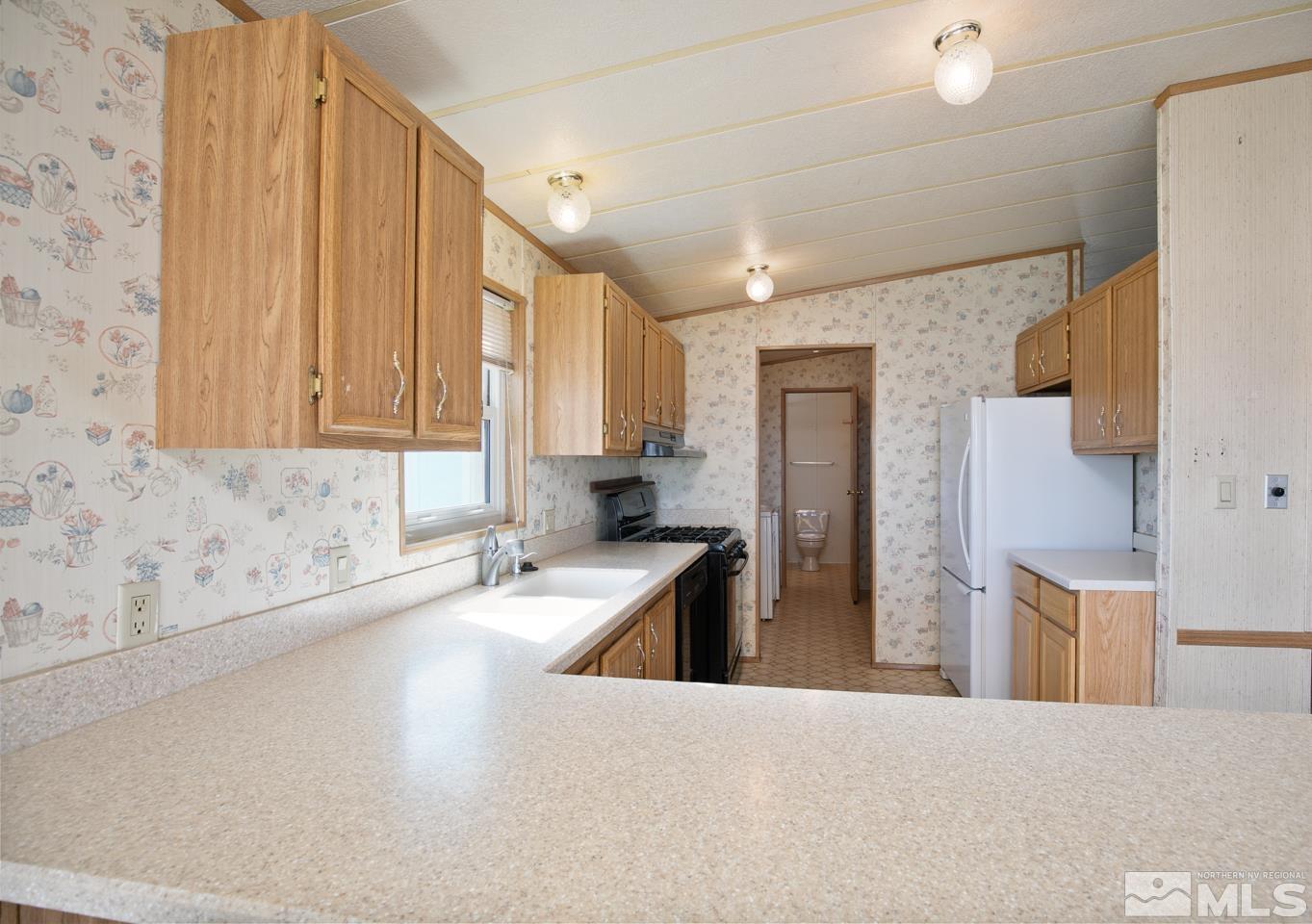 3700 Hillsboro Boulevard