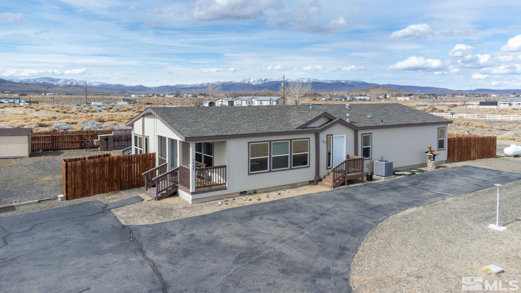 7565 Tamarack Avenue