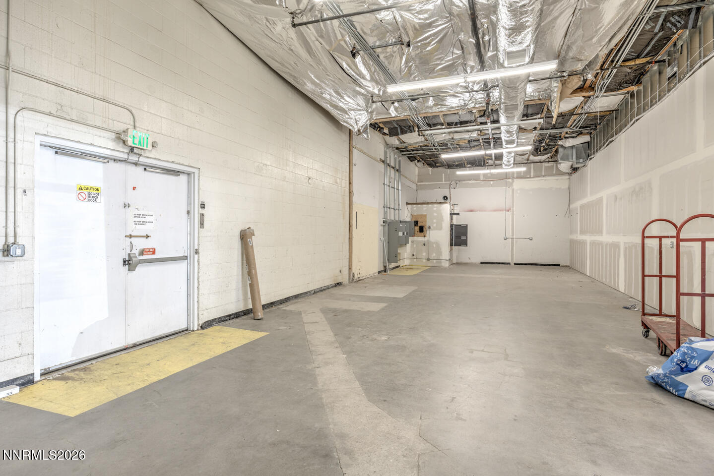 1895 W Williams Avenue