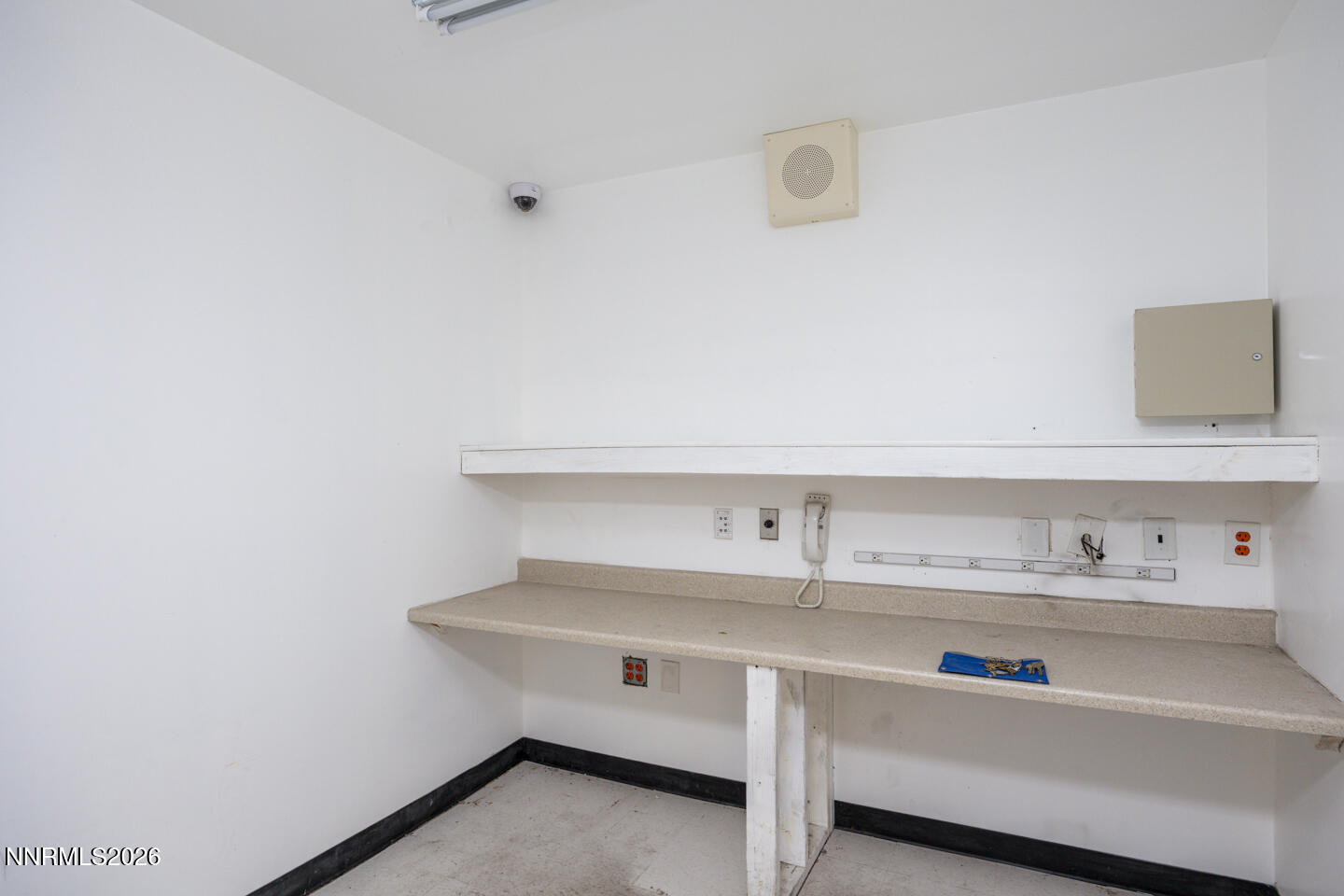 1895 W Williams Avenue