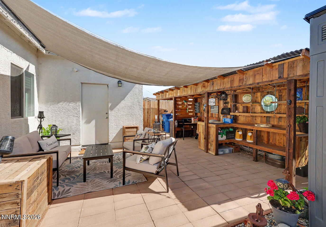 1085 Tamarack Court