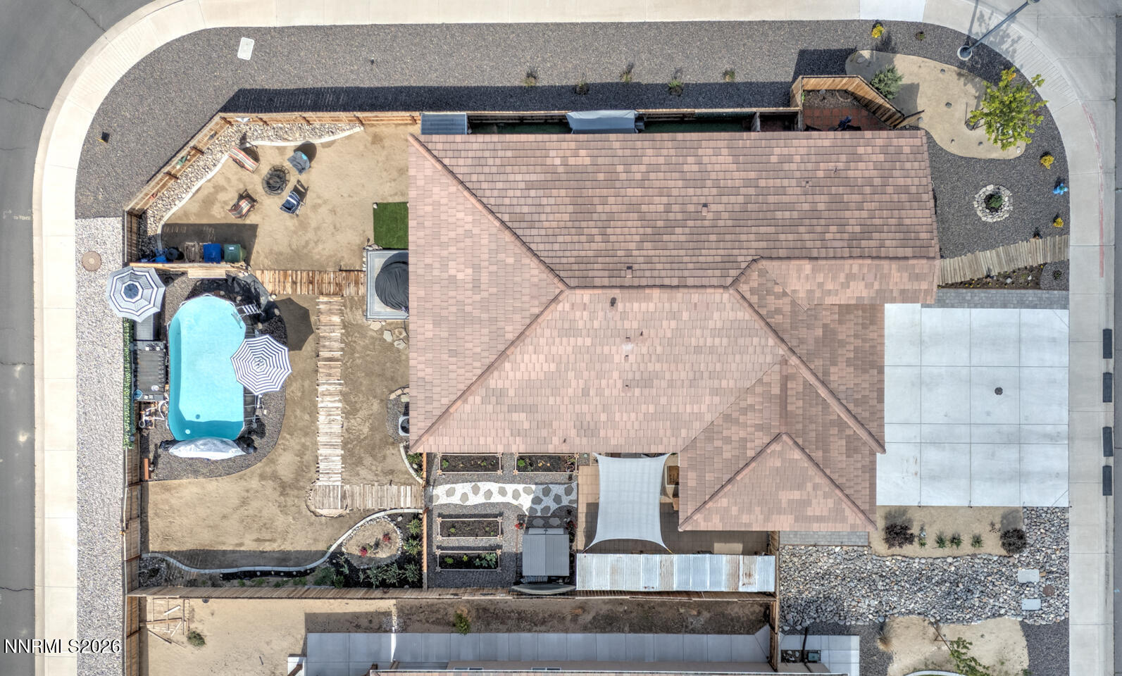 1085 Tamarack Court