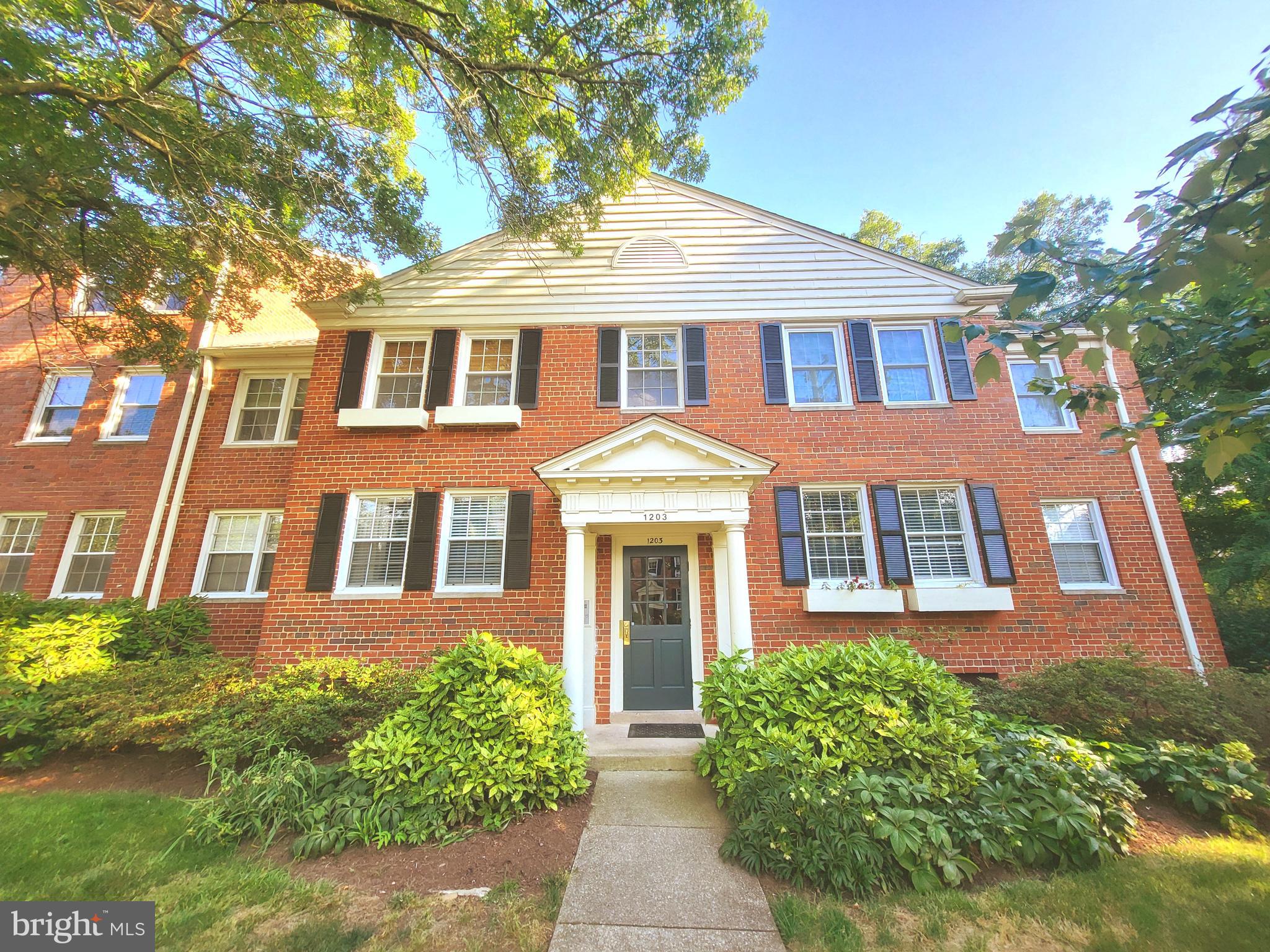 1203 BELLE VIEW BLVD #A2