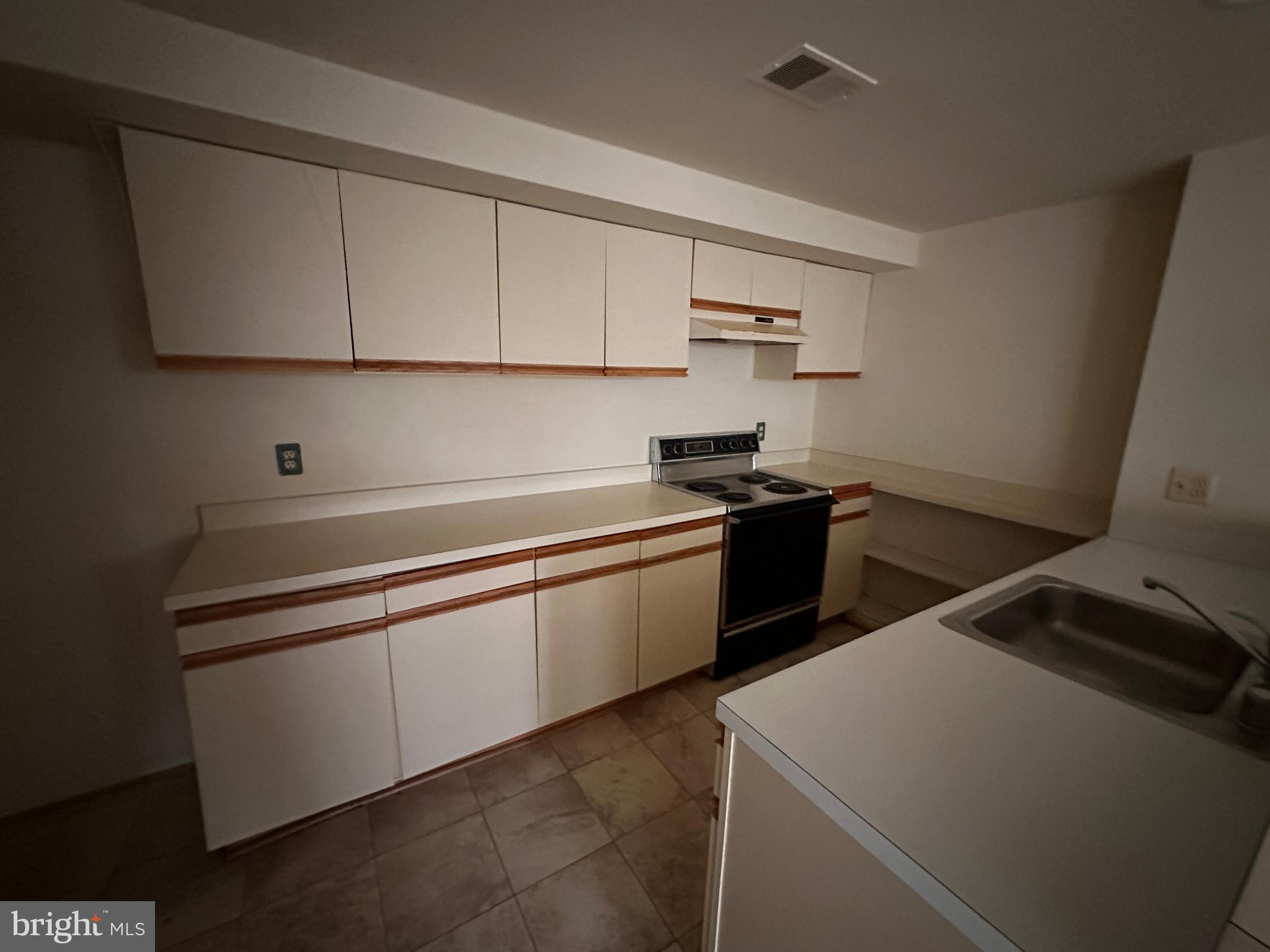 4451 Pembrook Village Dr #146