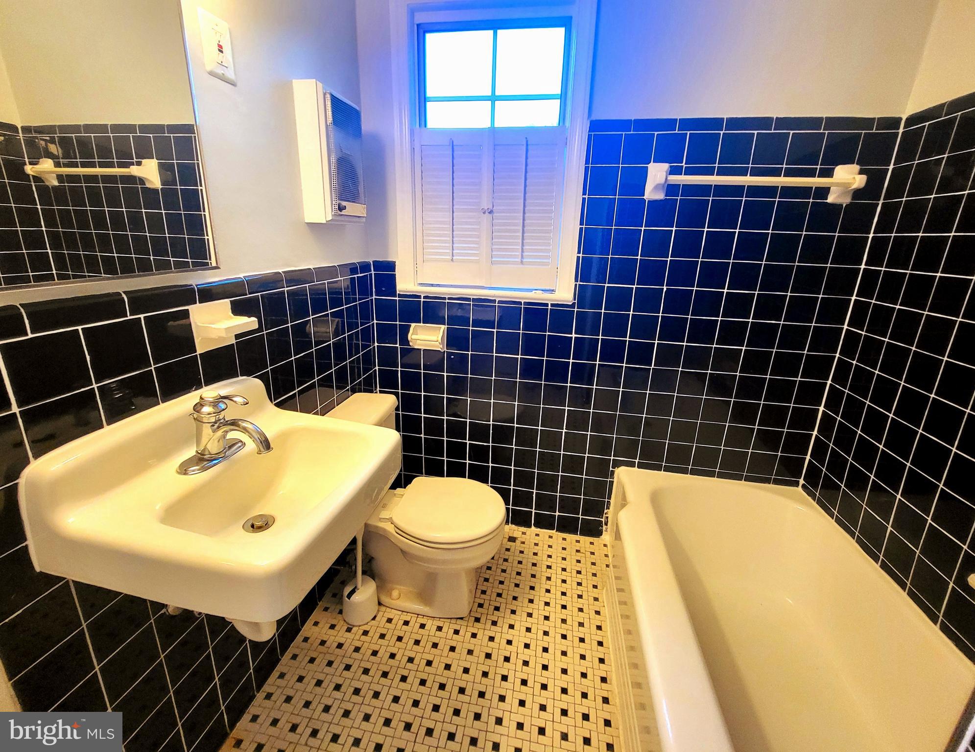 1203 BELLE VIEW BLVD #A2