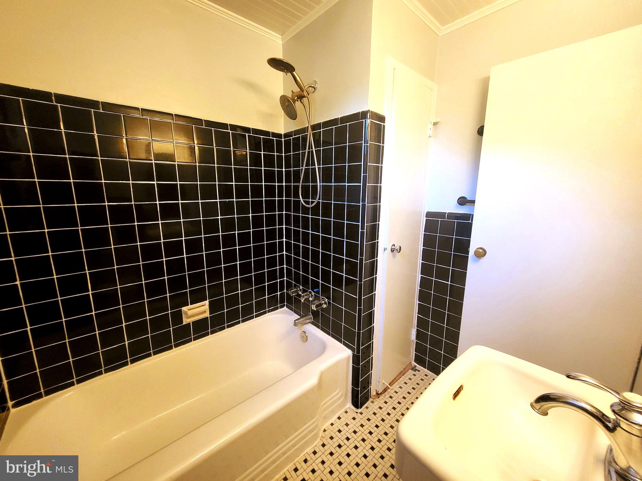 1203 BELLE VIEW BLVD #A2