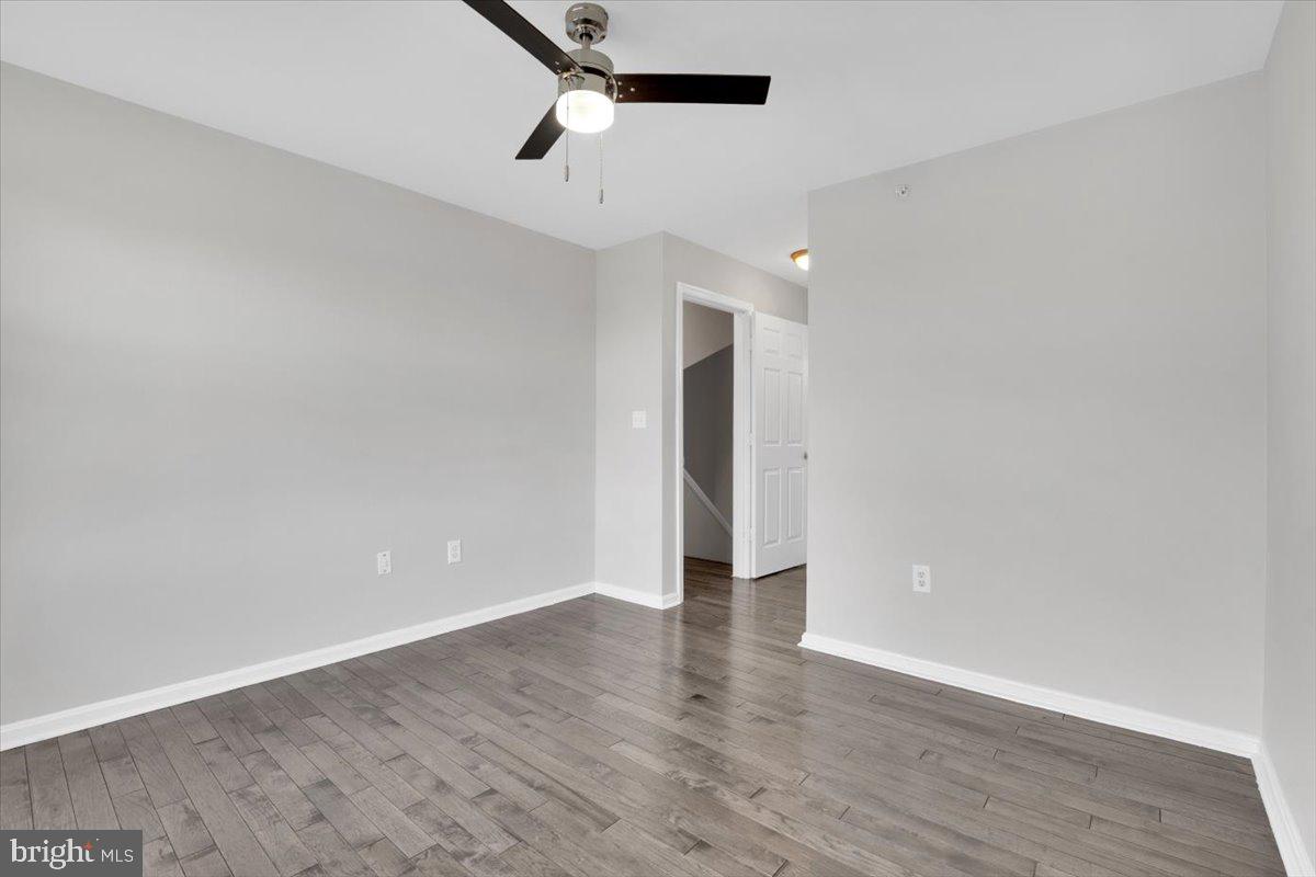 4542 SUPERIOR SQ