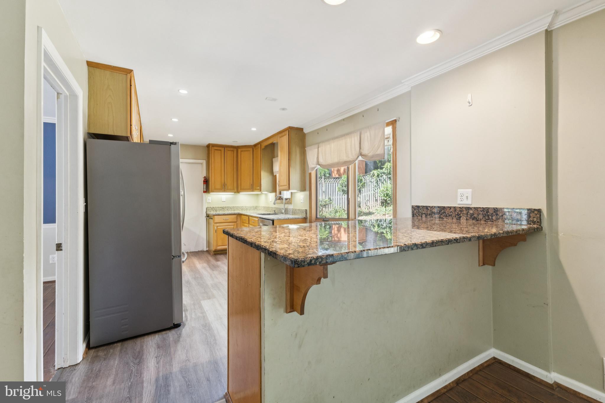 6108 LARSTAN DRIVE