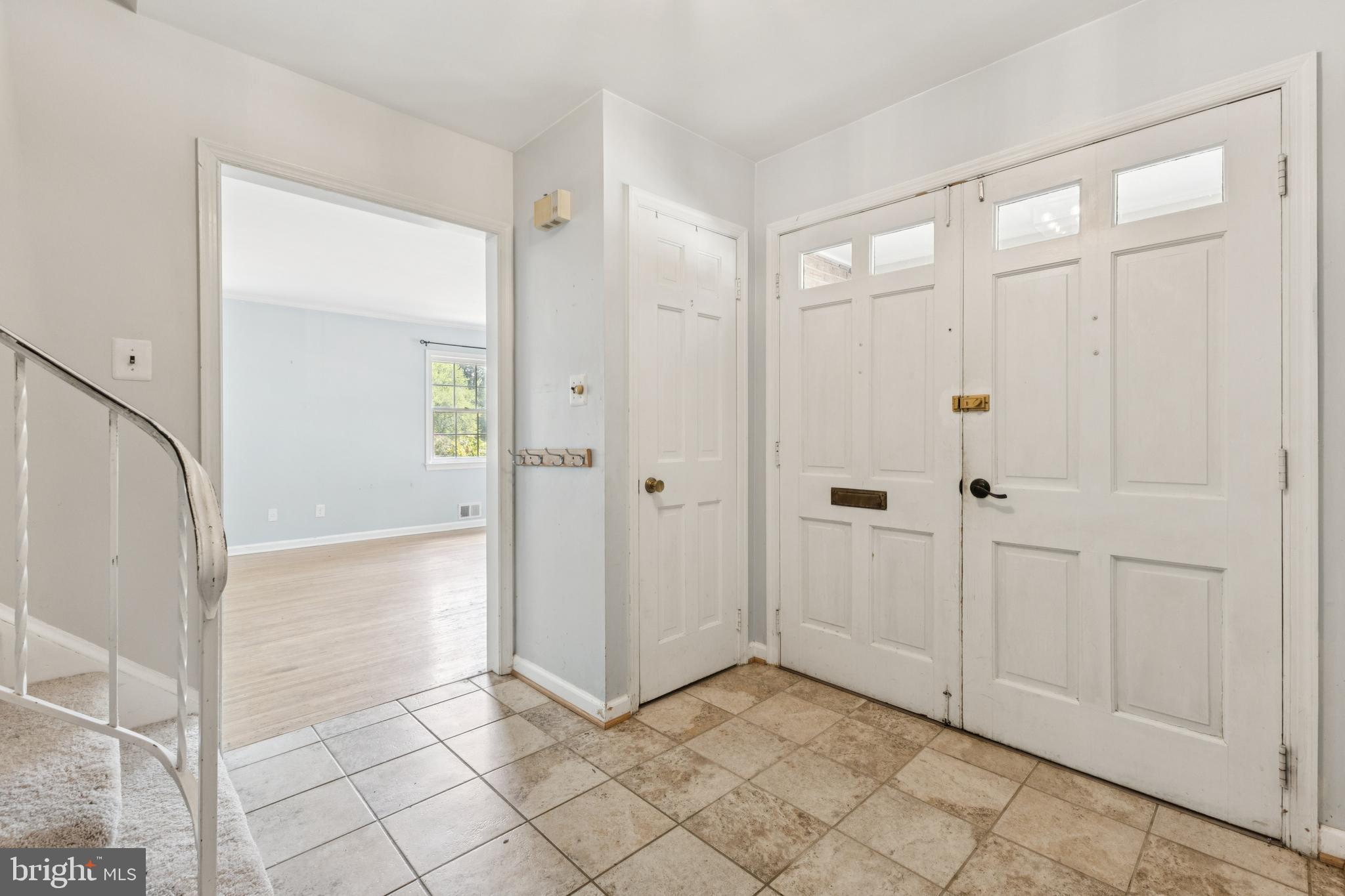 6108 LARSTAN DRIVE