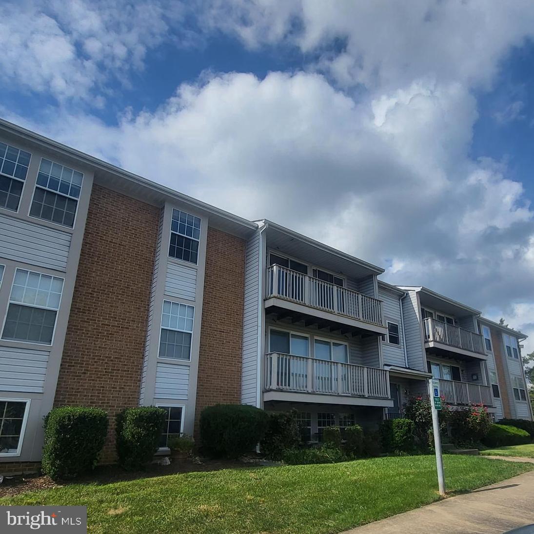 17040 Capri Ln #301