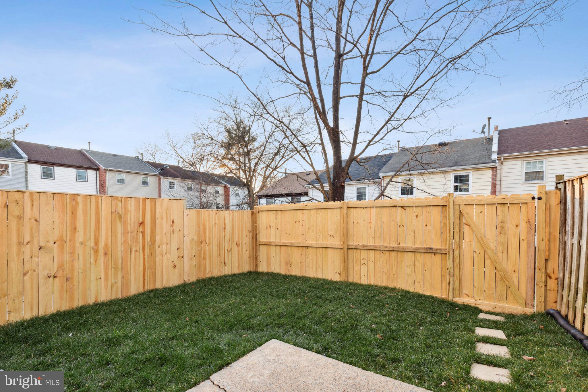 2068 Mayflower Dr