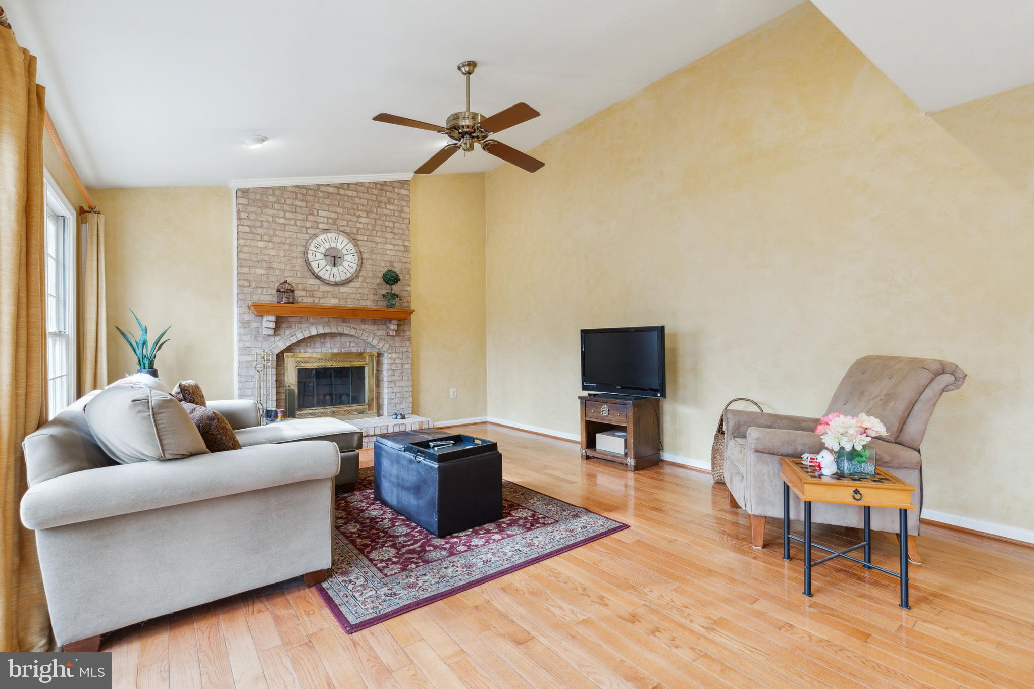 12001 Mojave Ln