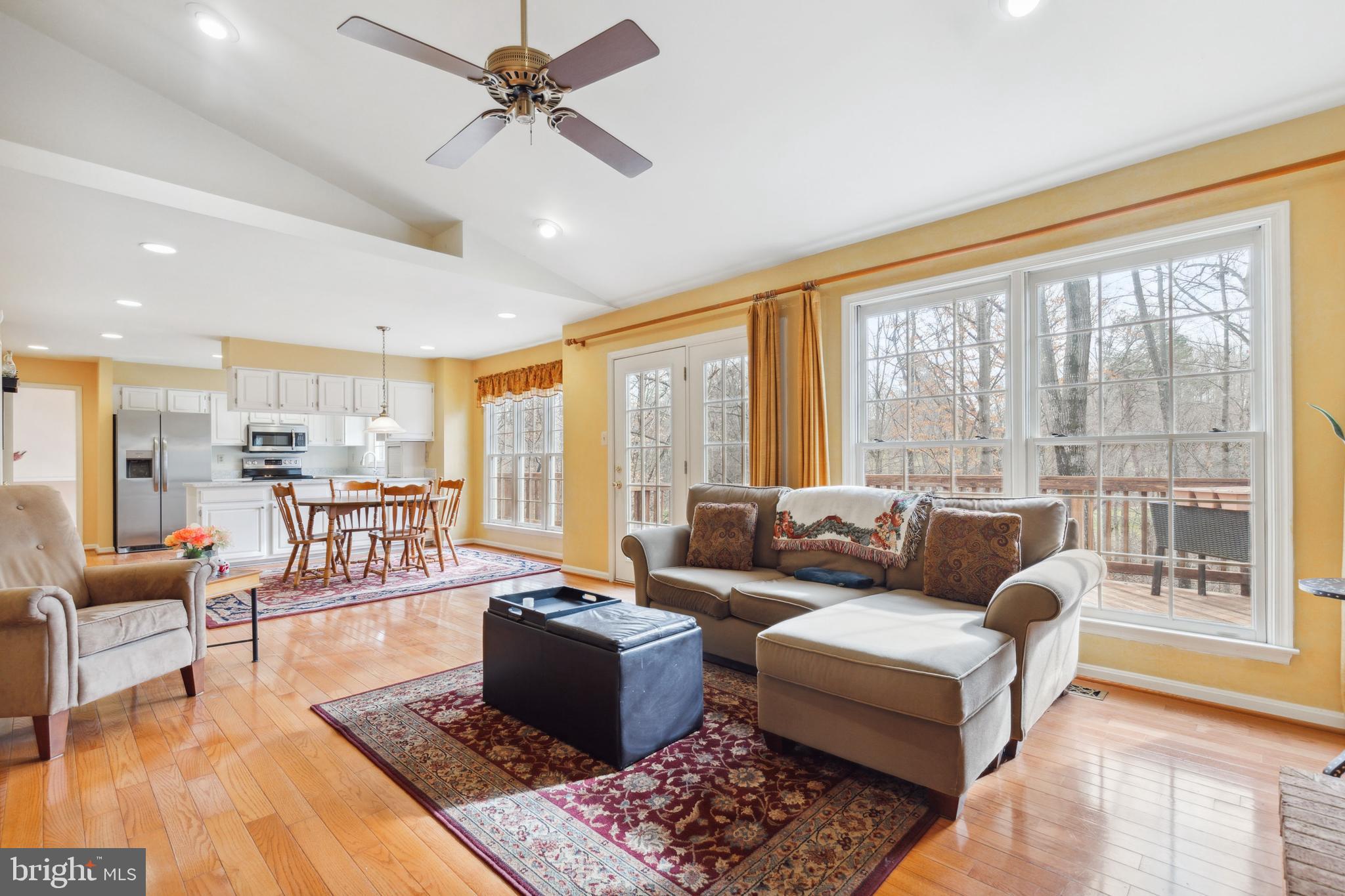 12001 Mojave Ln