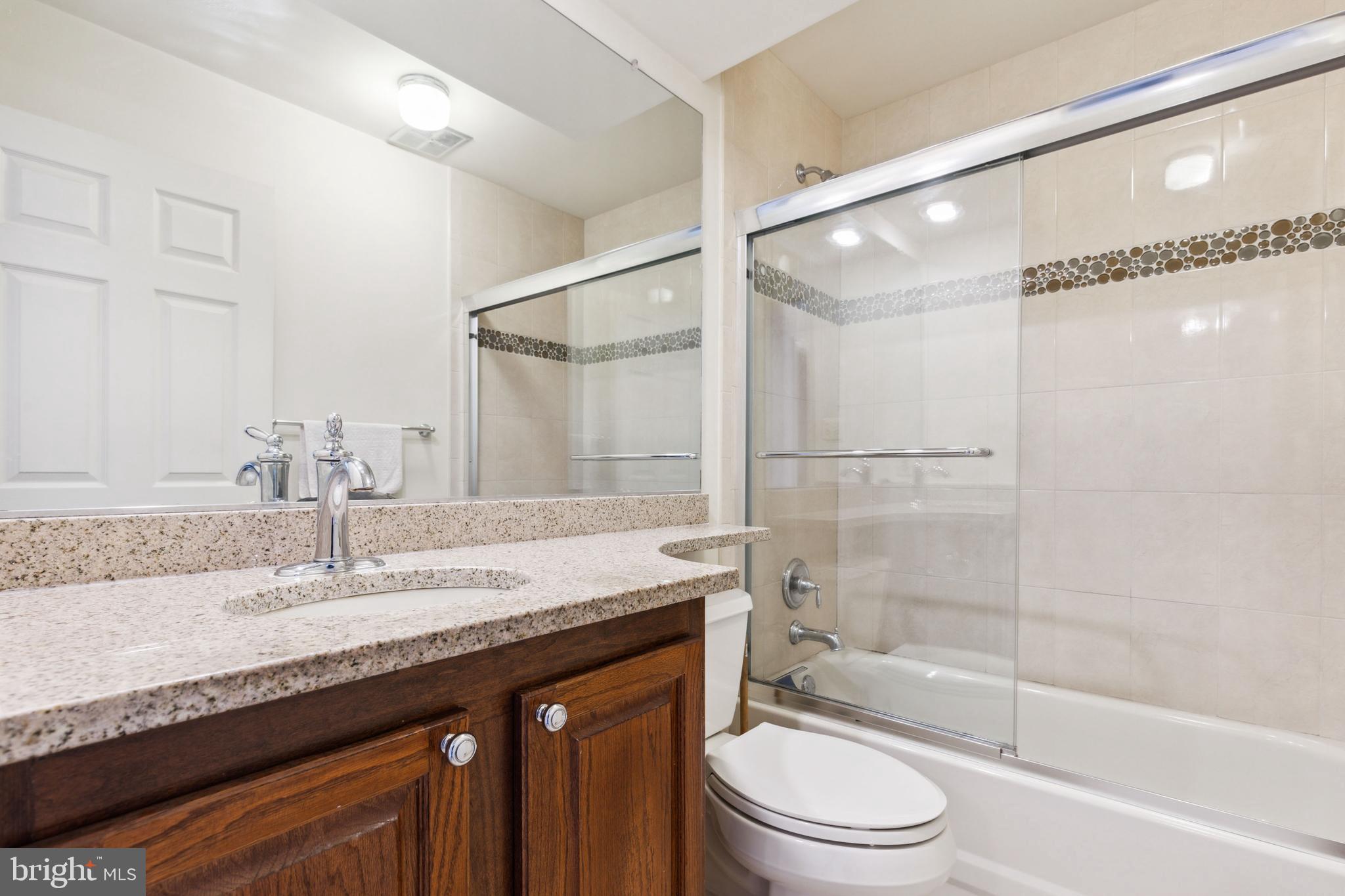 12001 Mojave Ln