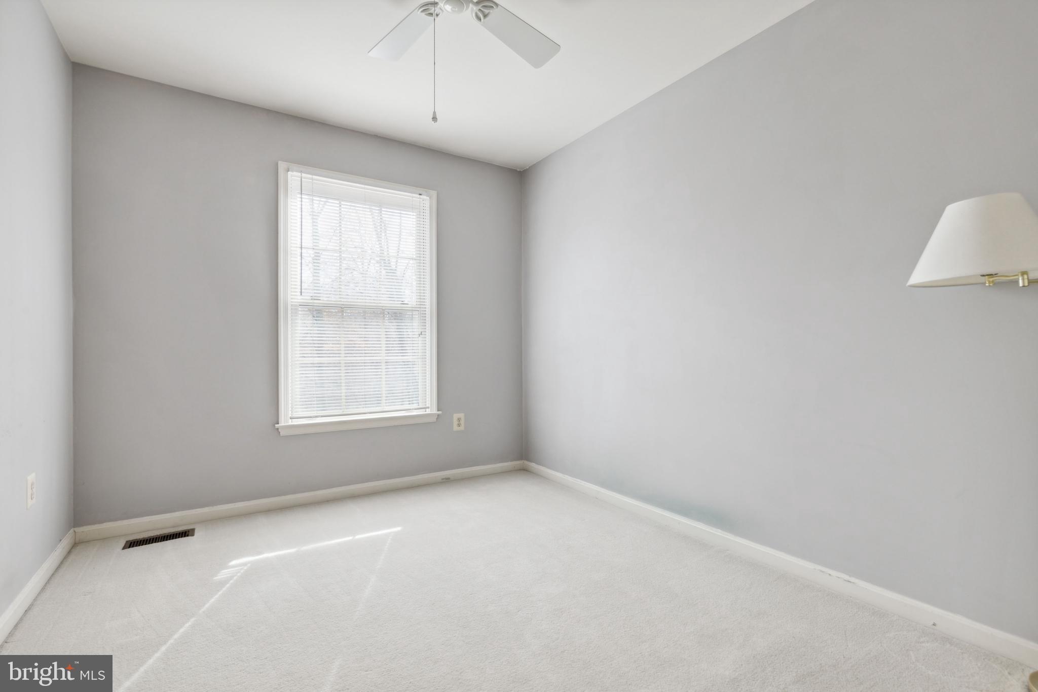 12001 Mojave Ln