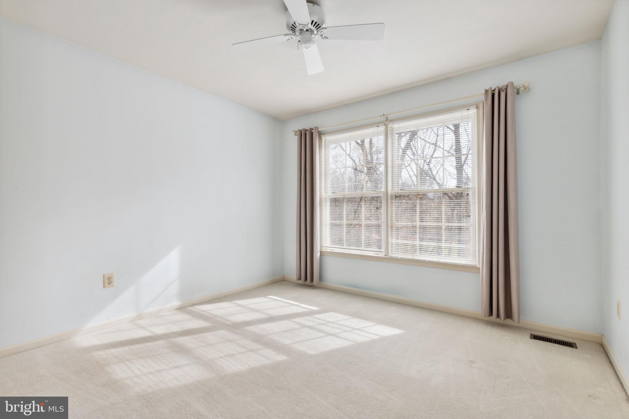 12001 Mojave Ln