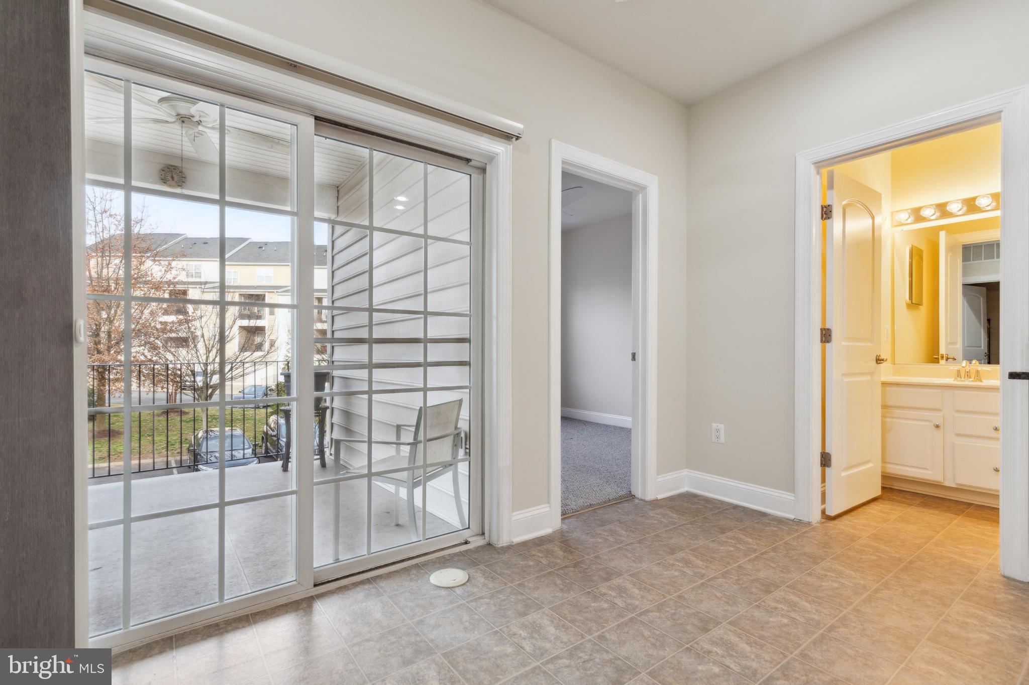 2129 Abbottsbury Way
