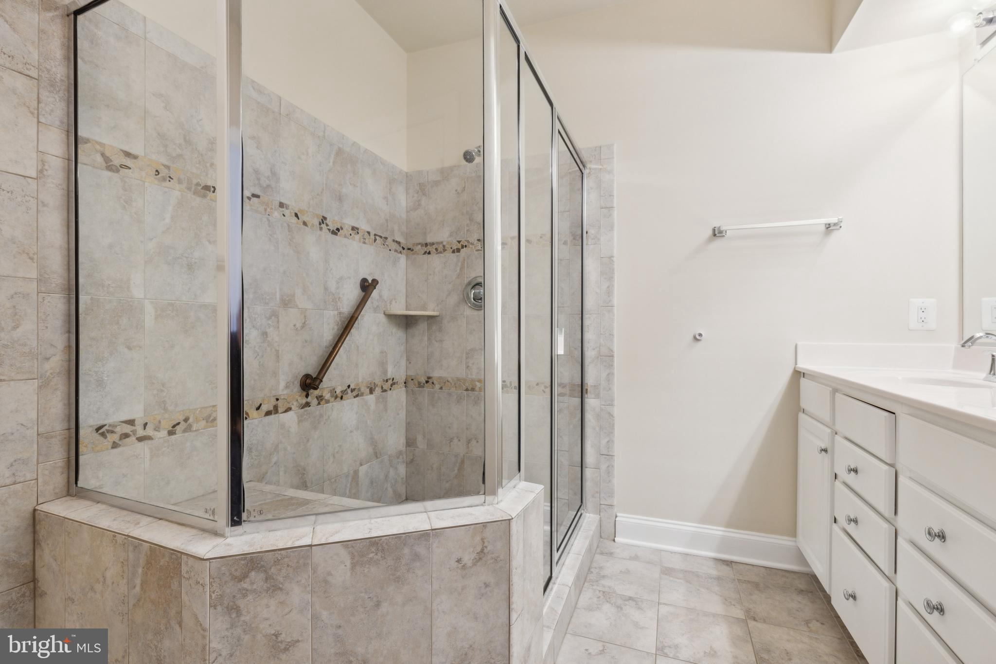 2129 Abbottsbury Way