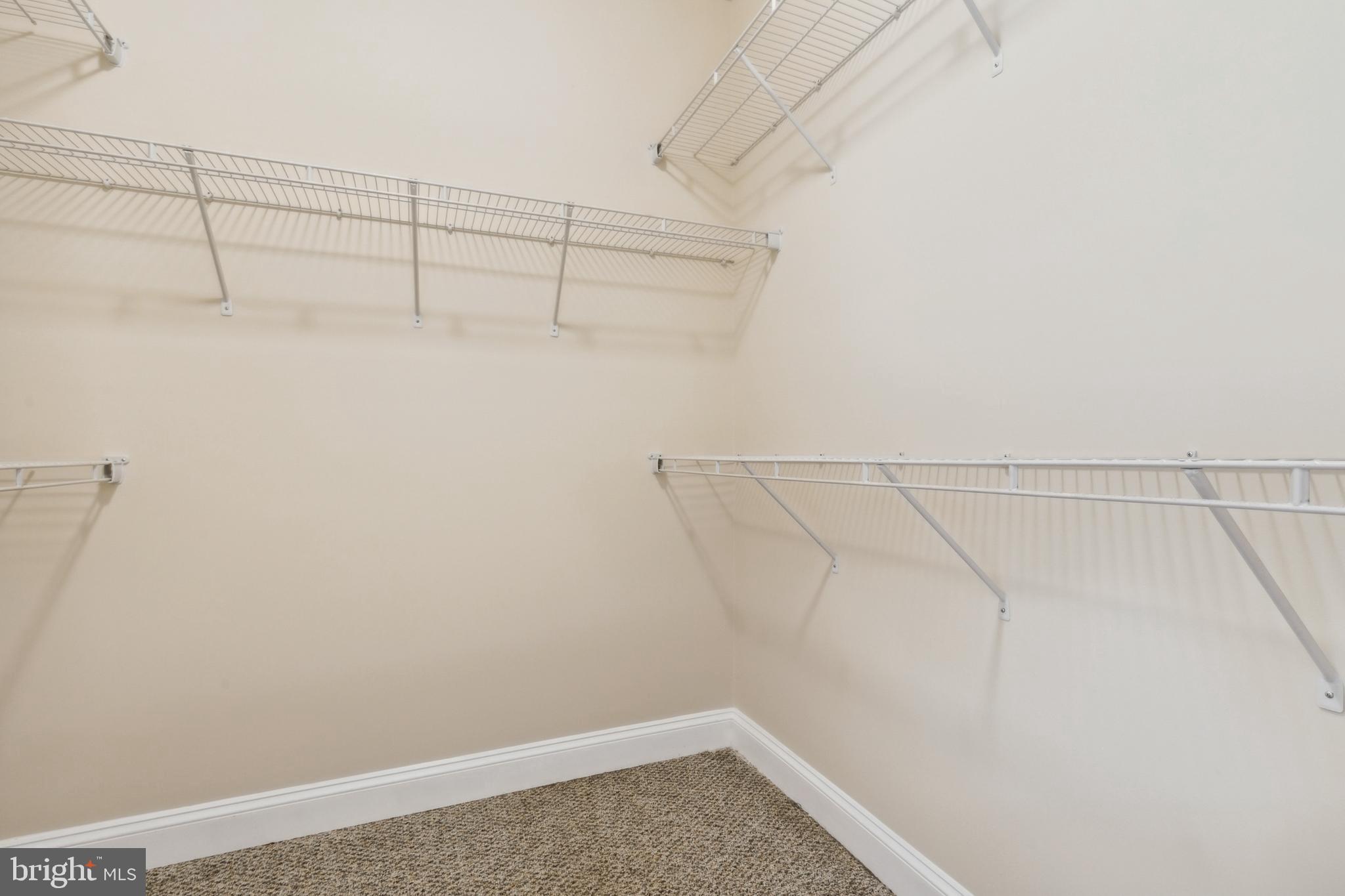 2129 Abbottsbury Way