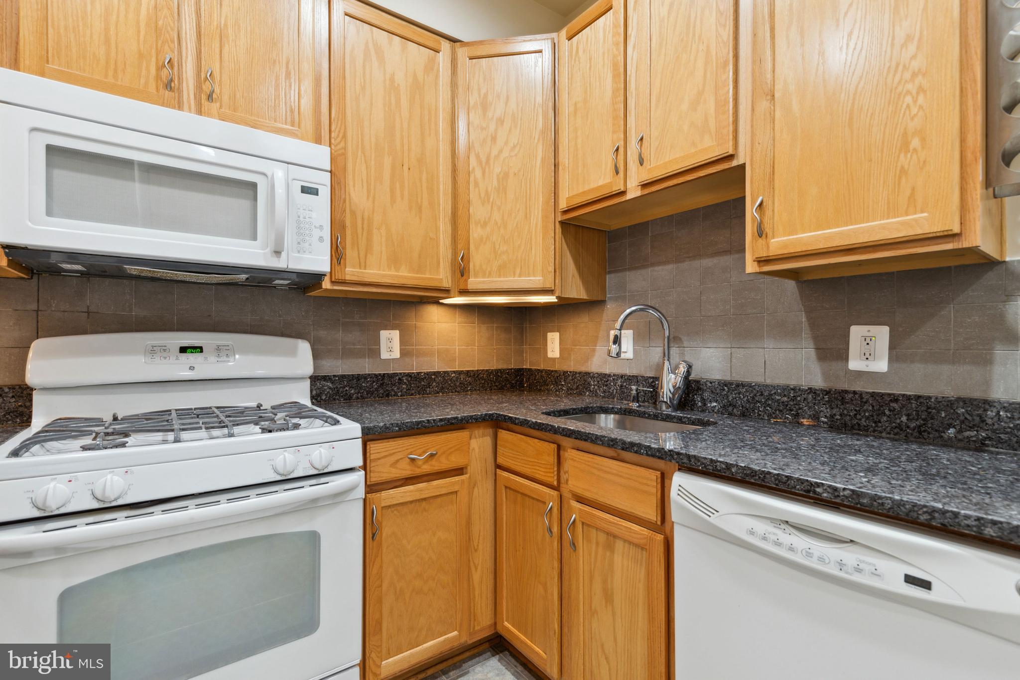 2129 Abbottsbury Way