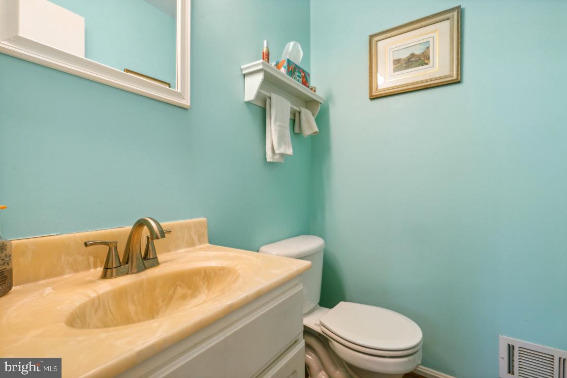 16053 Laconia Cir