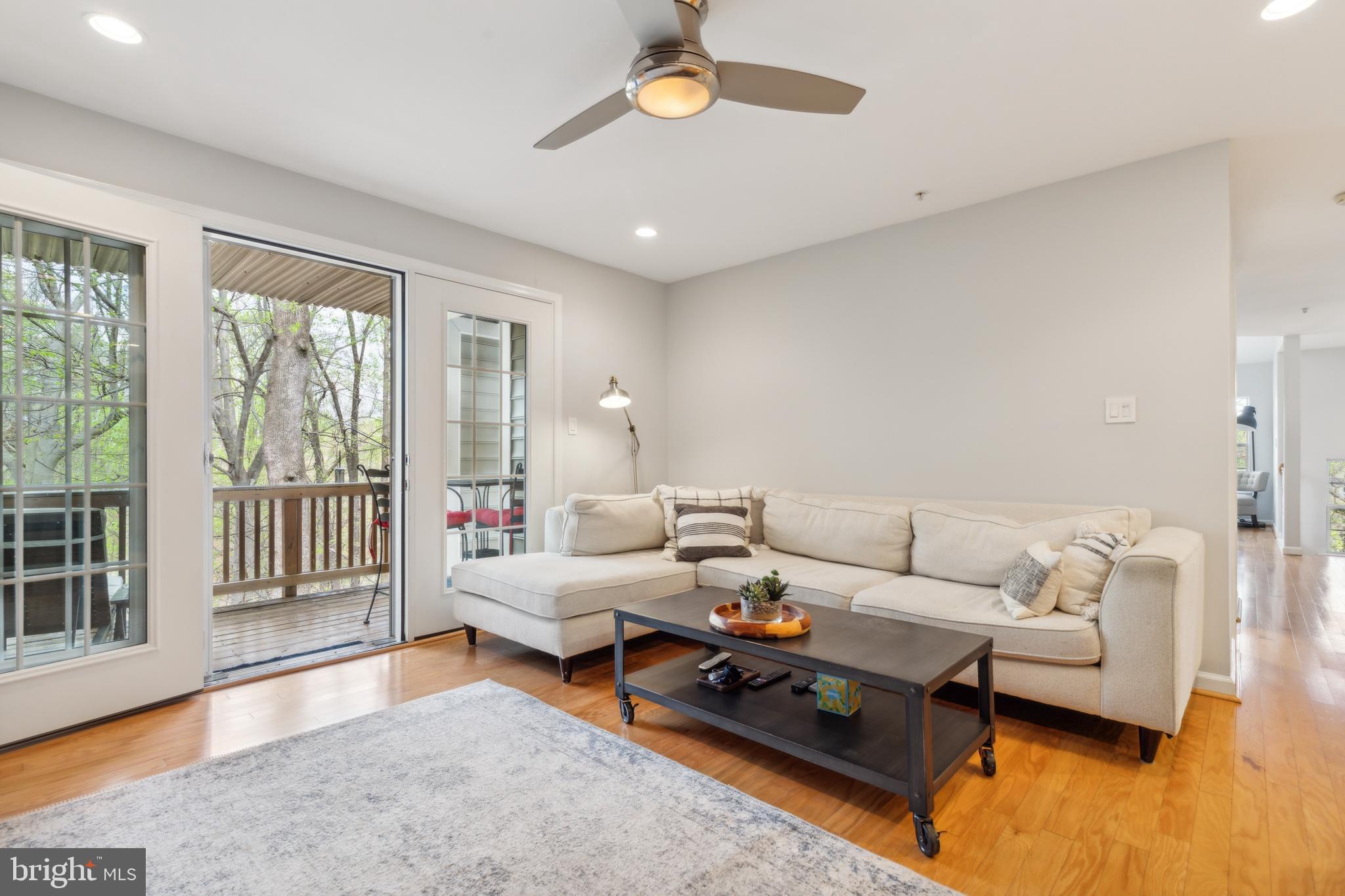 313 Overlook Dr #313