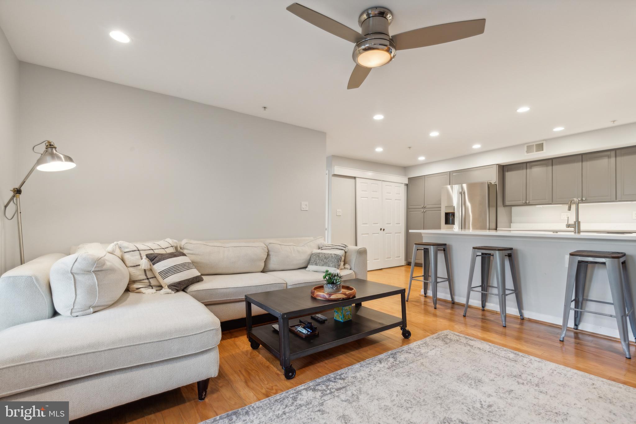 313 Overlook Dr #313