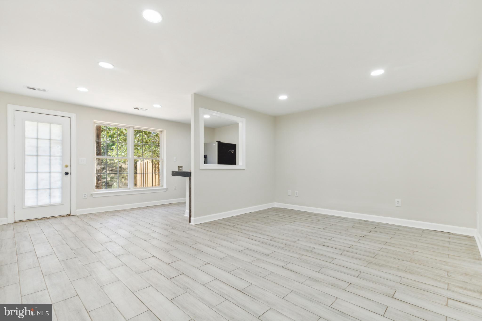 14106 Madrigal Dr