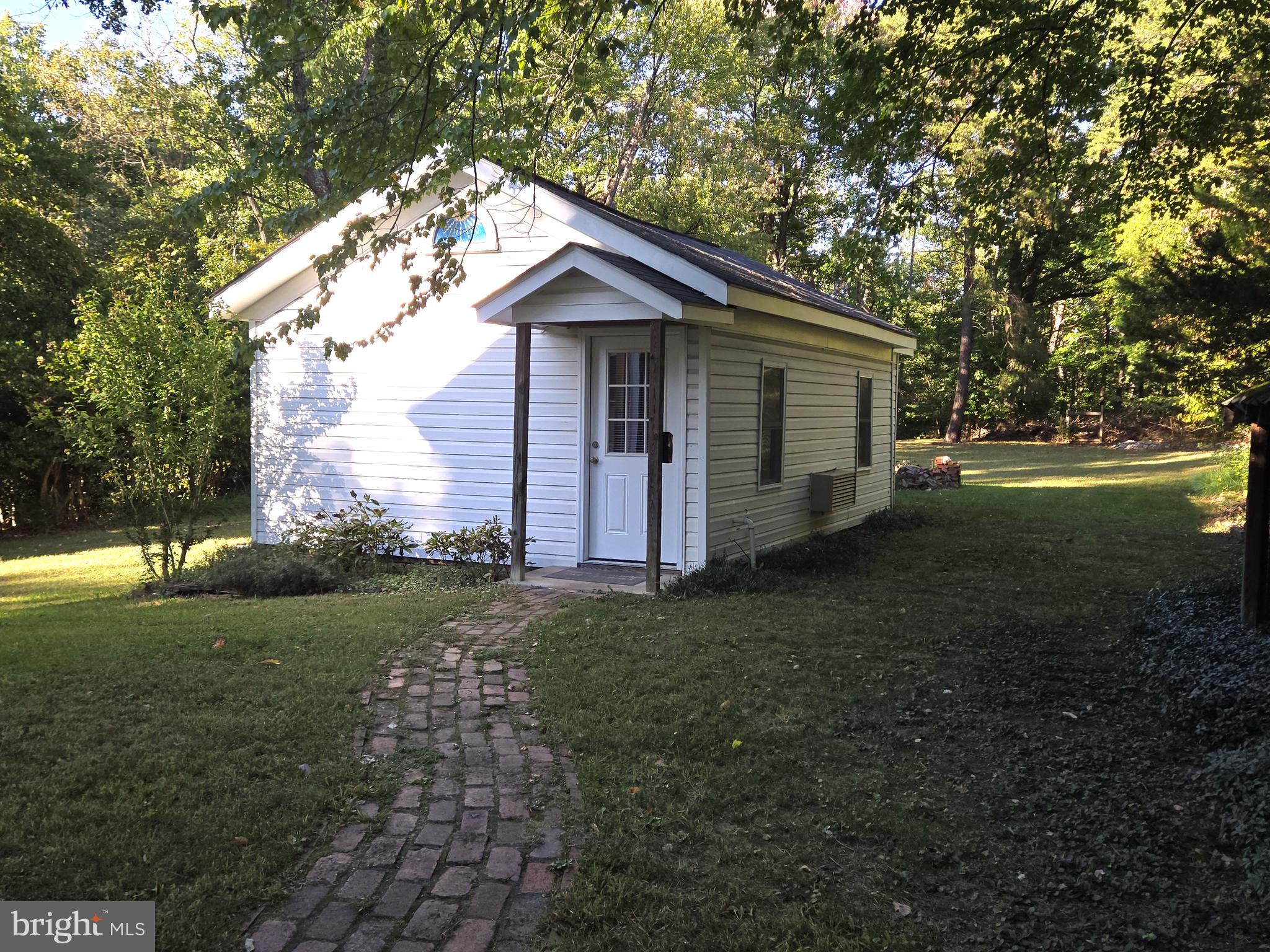 1901 TANYARD HILL RD