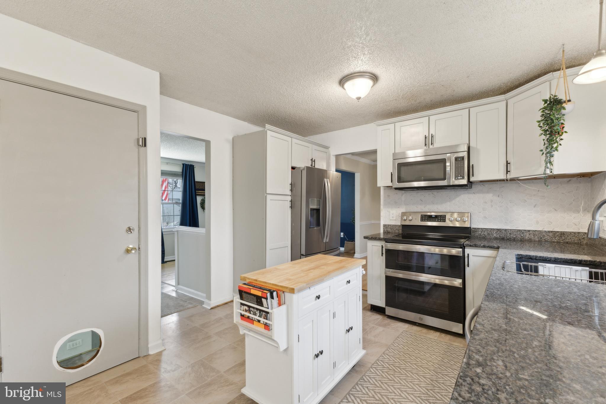 16017 Laconia Cir