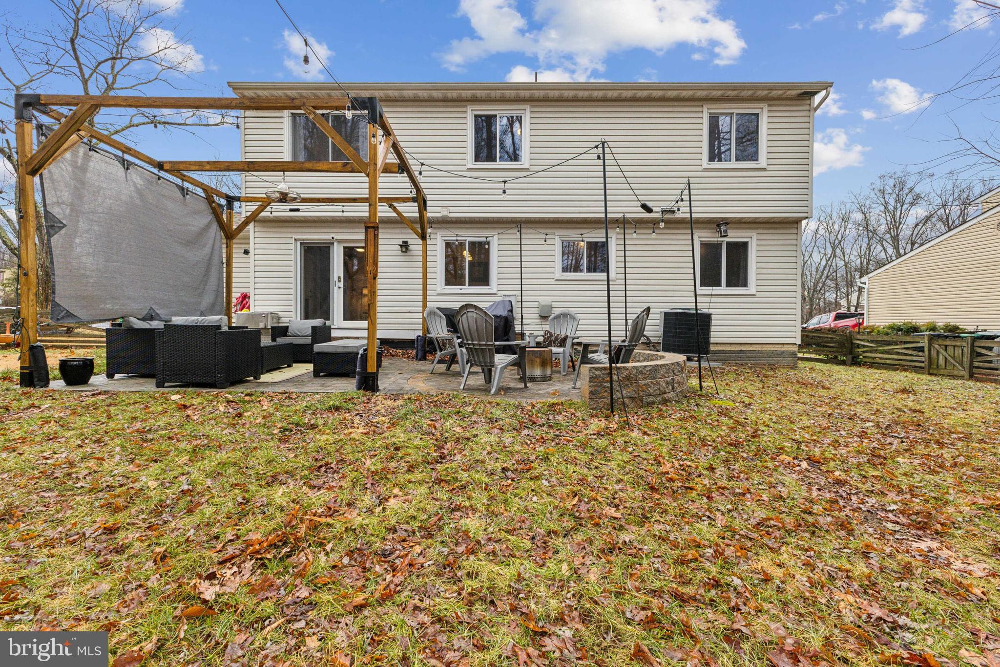 16017 Laconia Cir