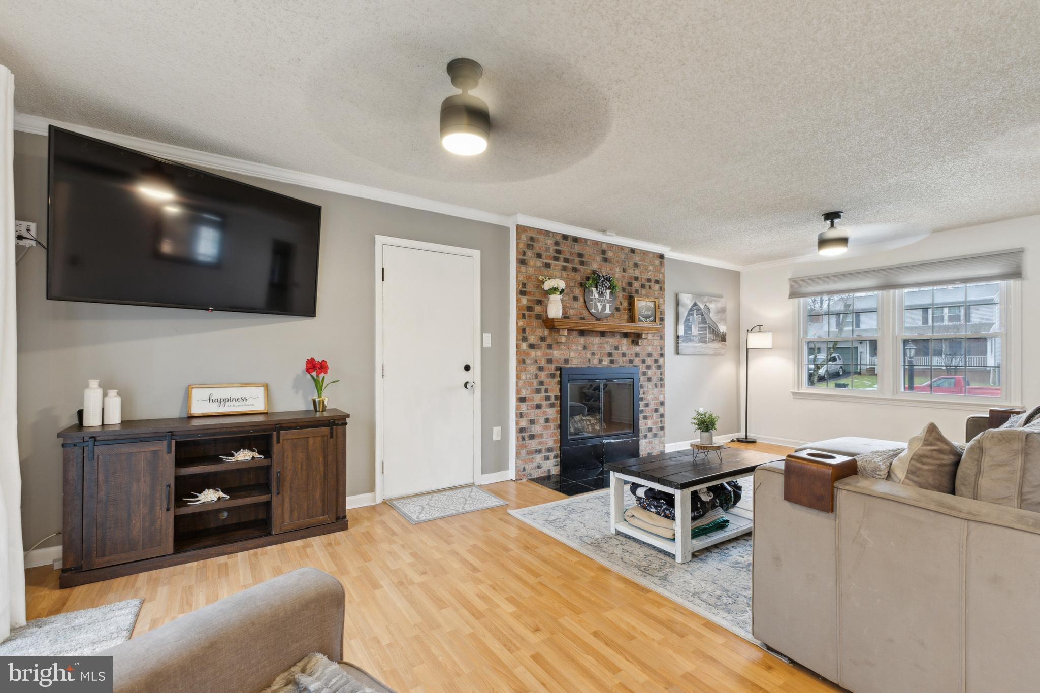 16017 Laconia Cir