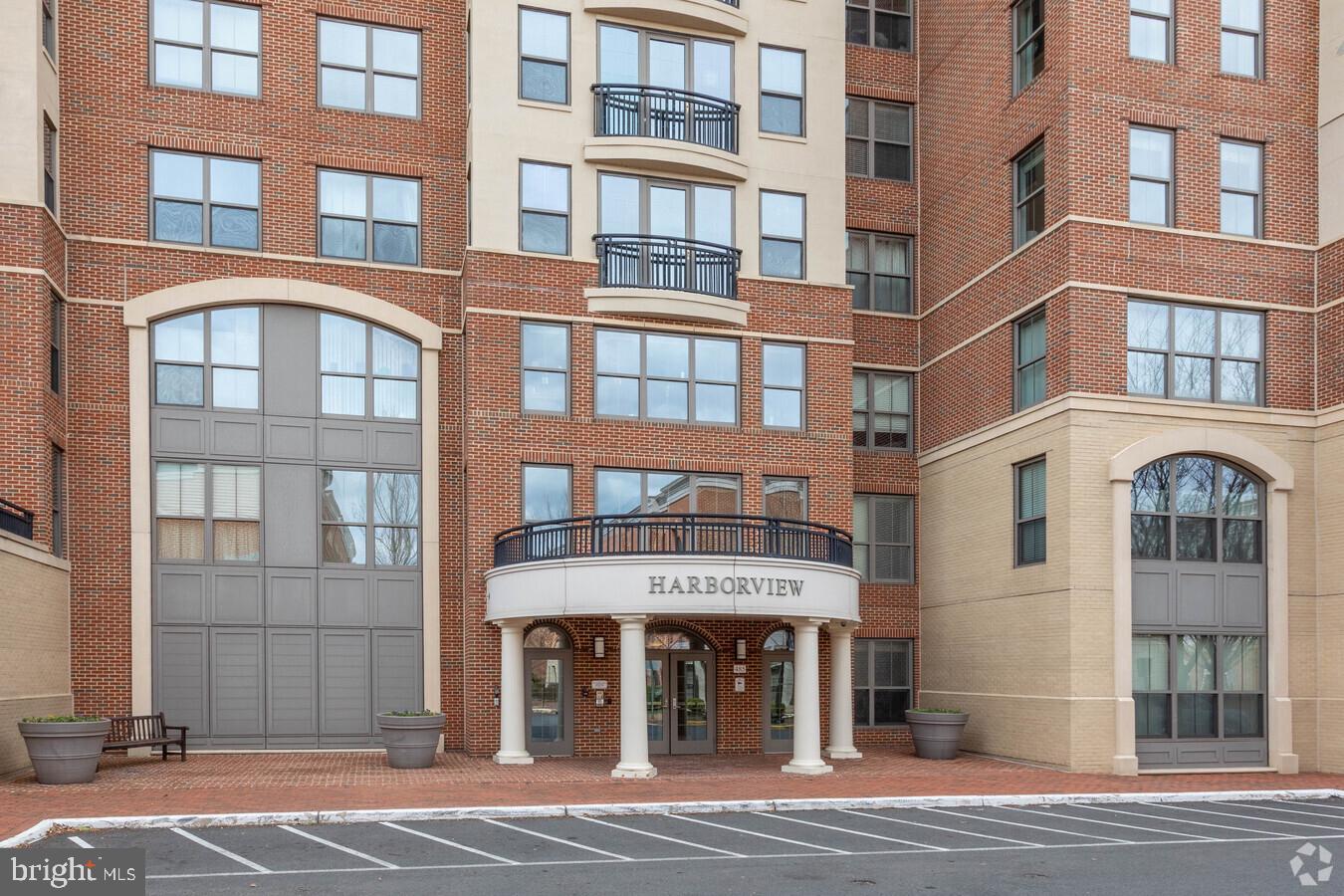 485 HARBOR SIDE ST #904
