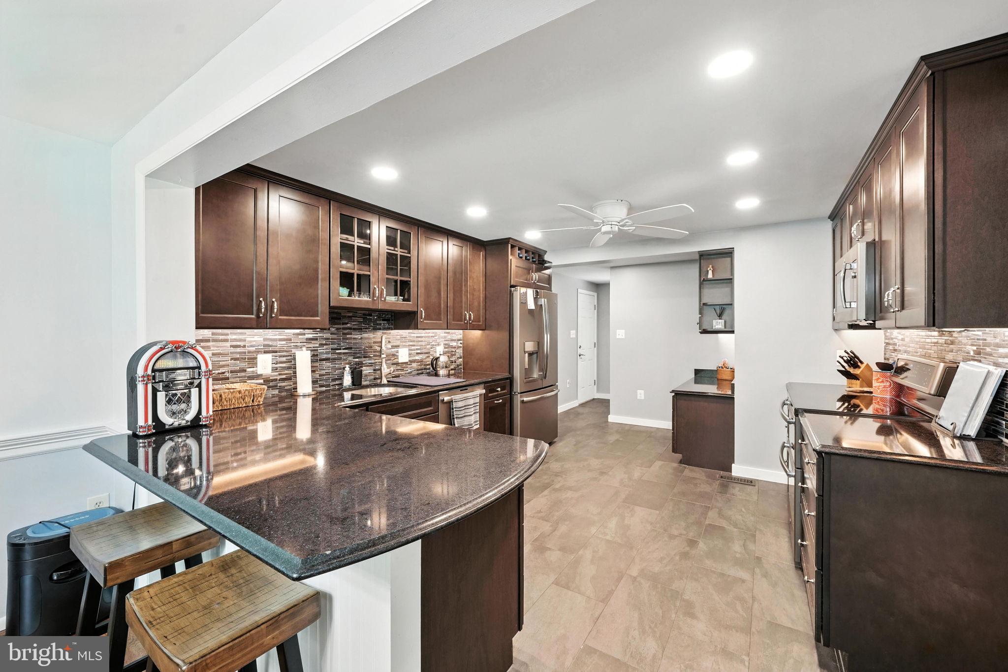 10282 Greystone Rd