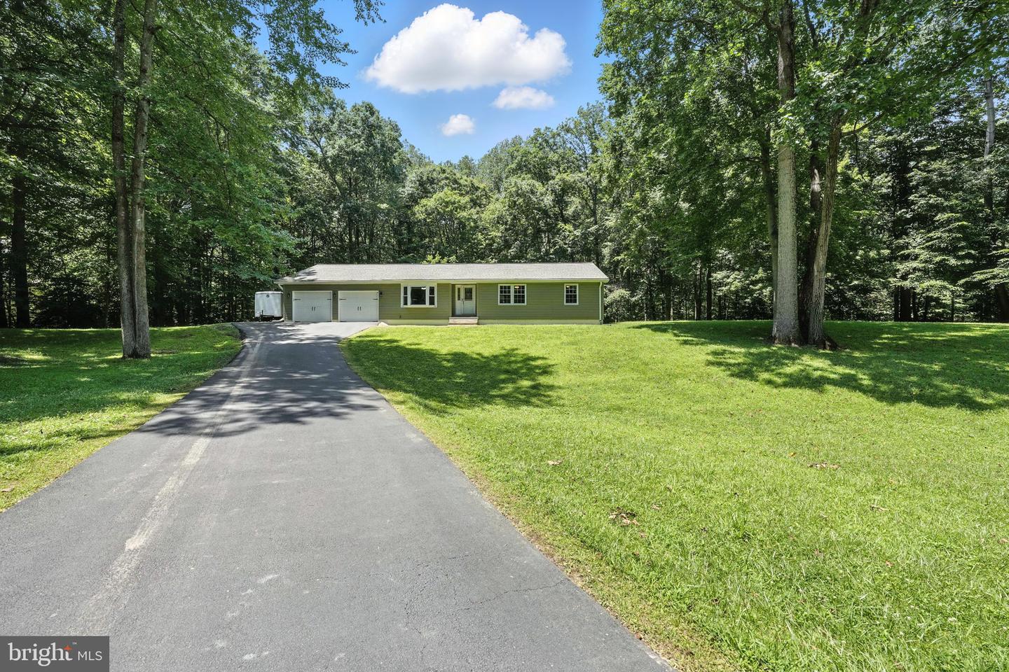 10282 Greystone Rd