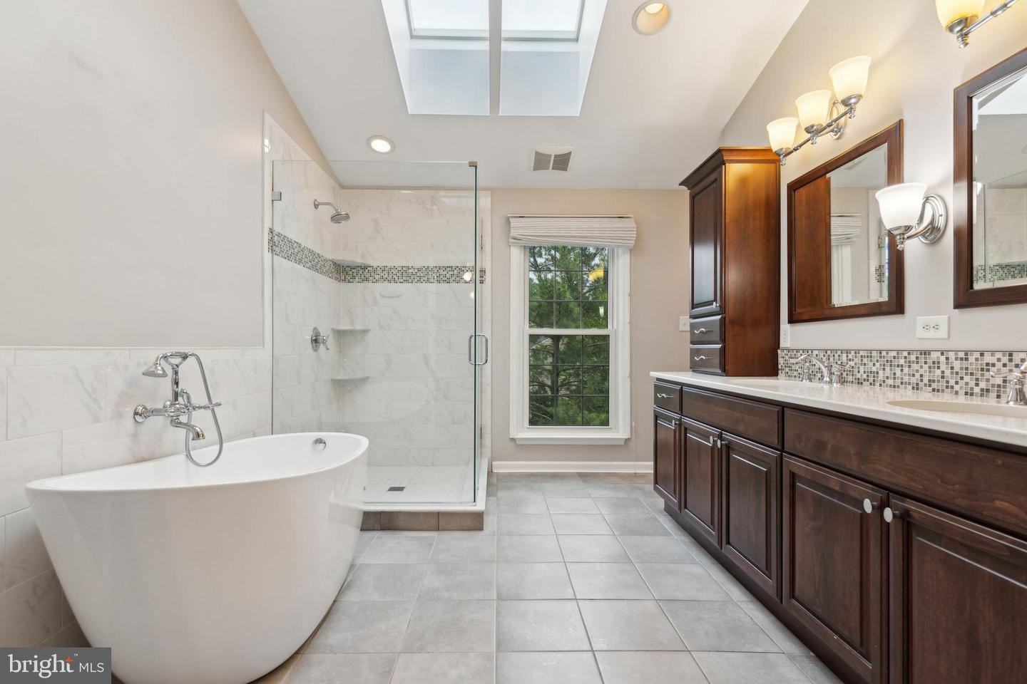 2802 NOBLE FIR CT