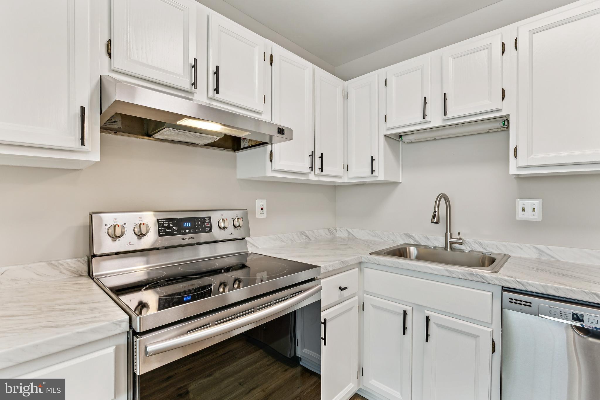 4682 Joanna Ct