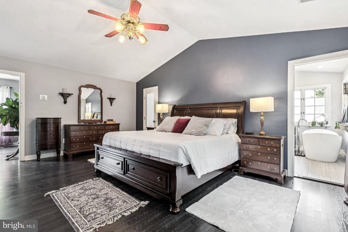 7834 MEADOWGATE DRIVE