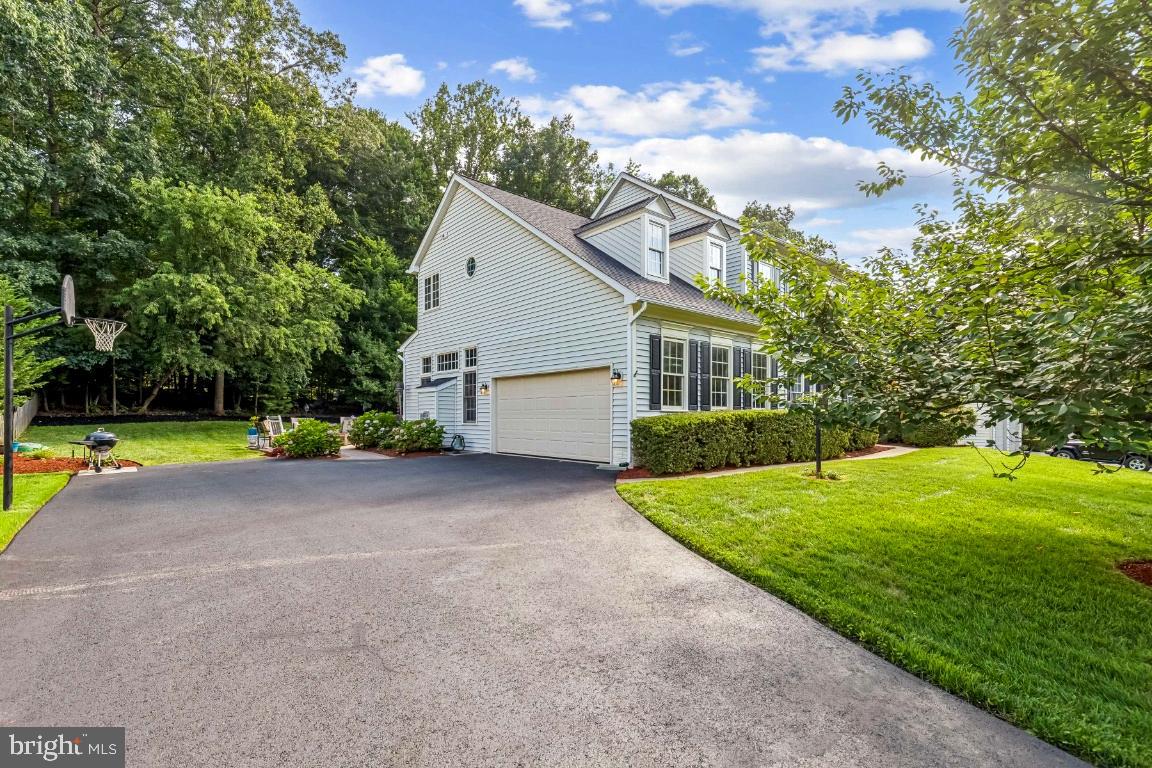 7834 MEADOWGATE DRIVE