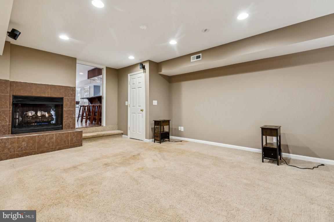 7834 MEADOWGATE DRIVE