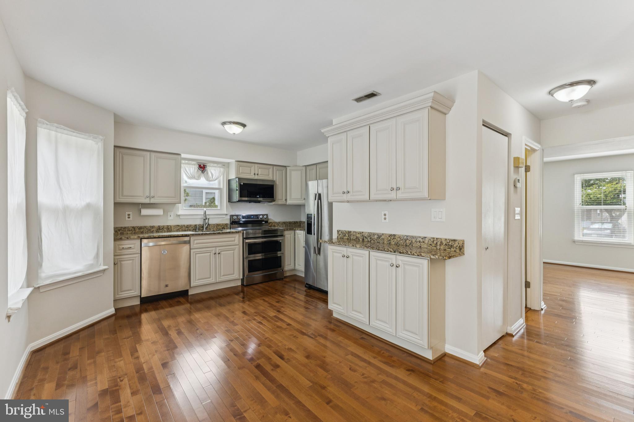 15361 Gatehouse Ter