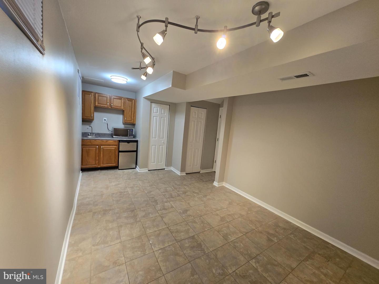 400 CABIN CT