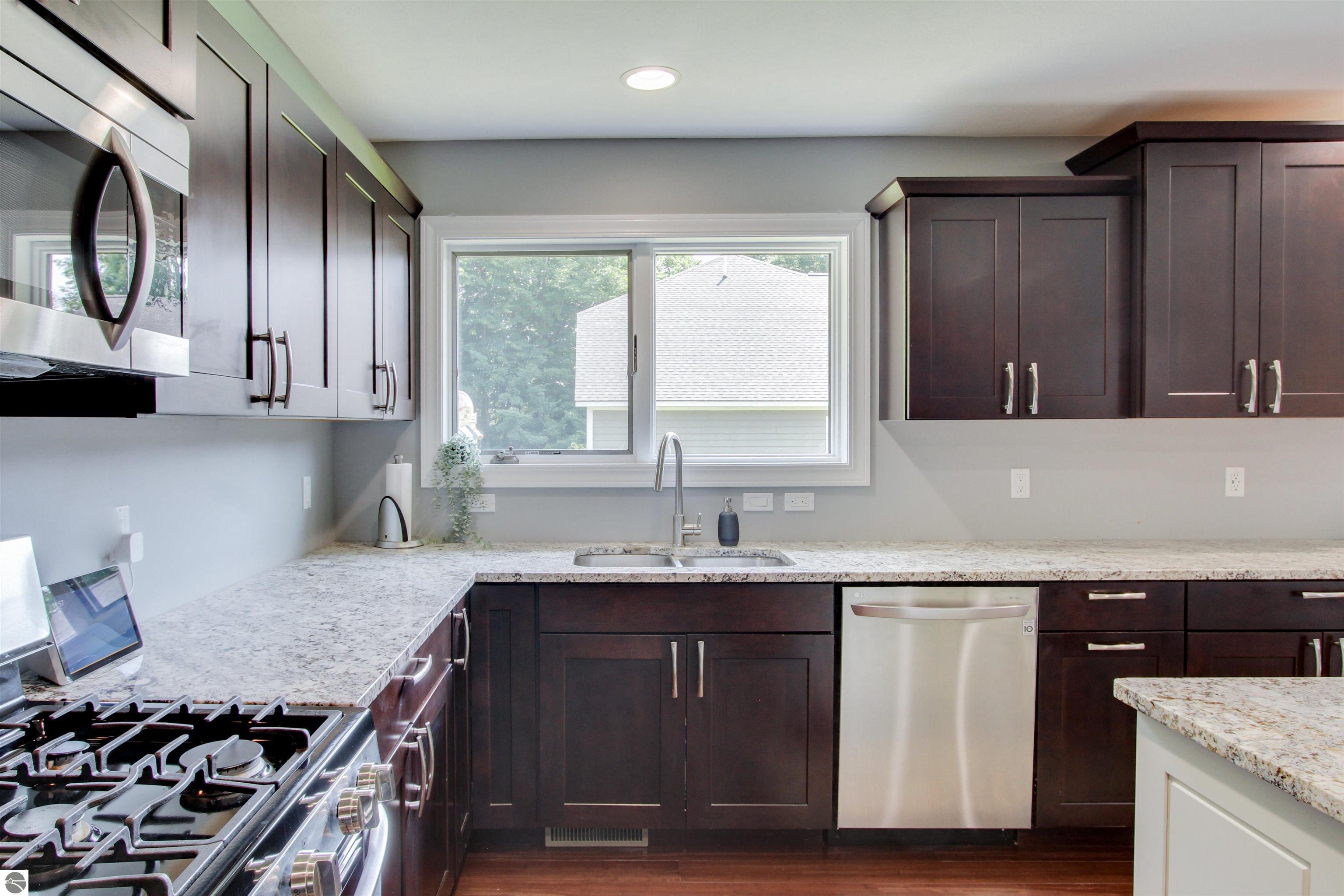 4393 Apple Tree Lane