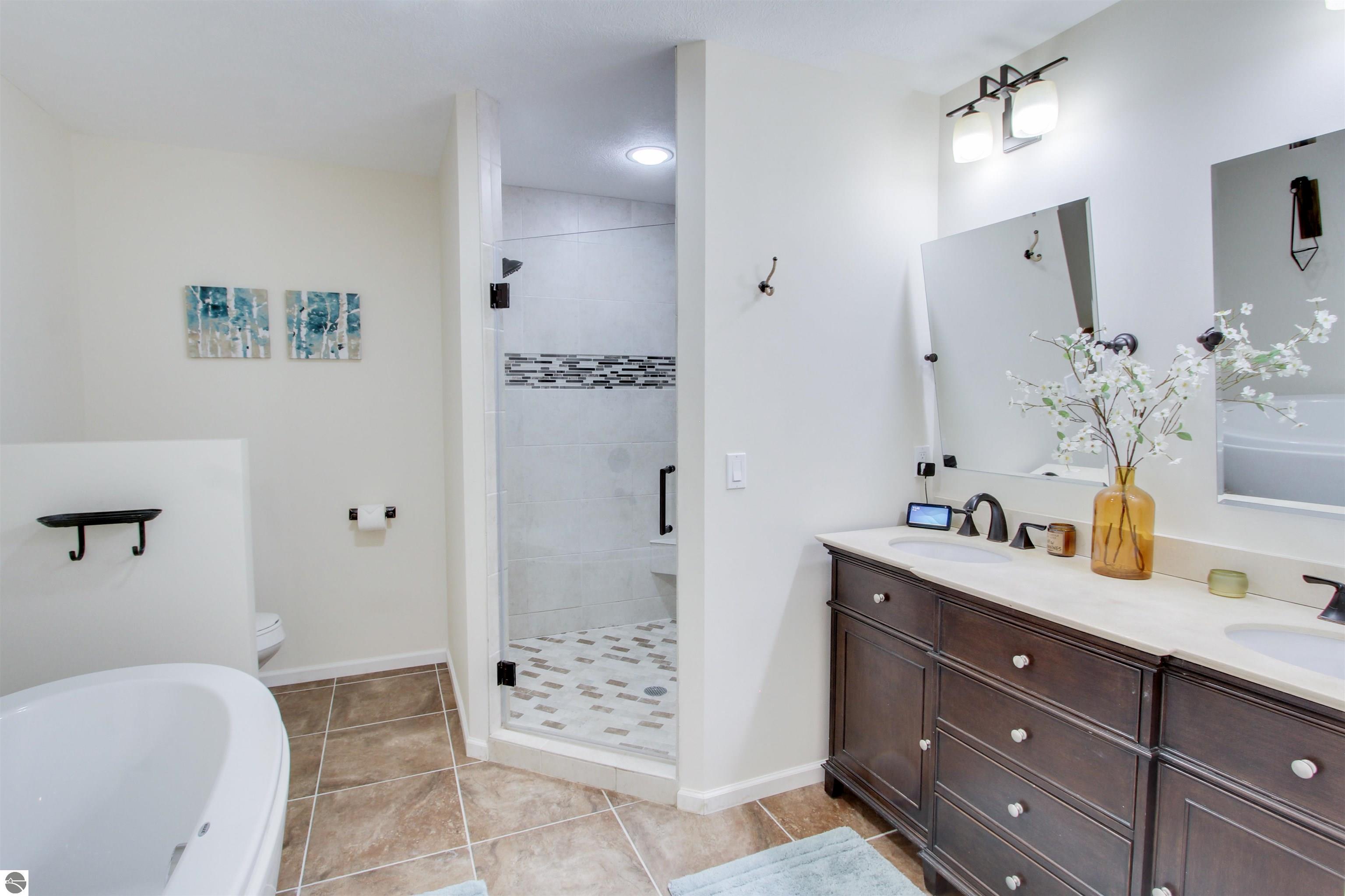 4393 Apple Tree Lane