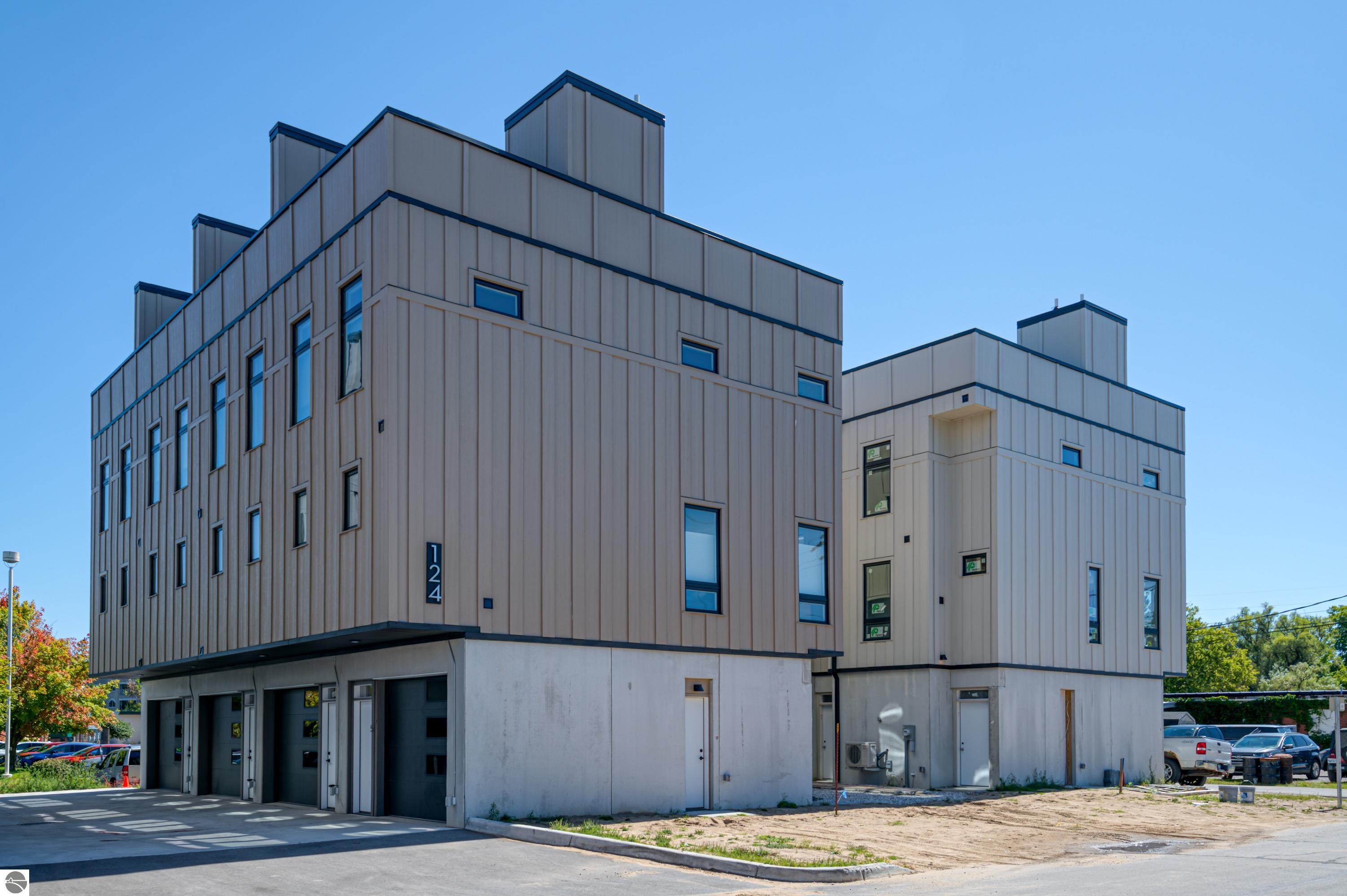 124 Gillis Street # 7