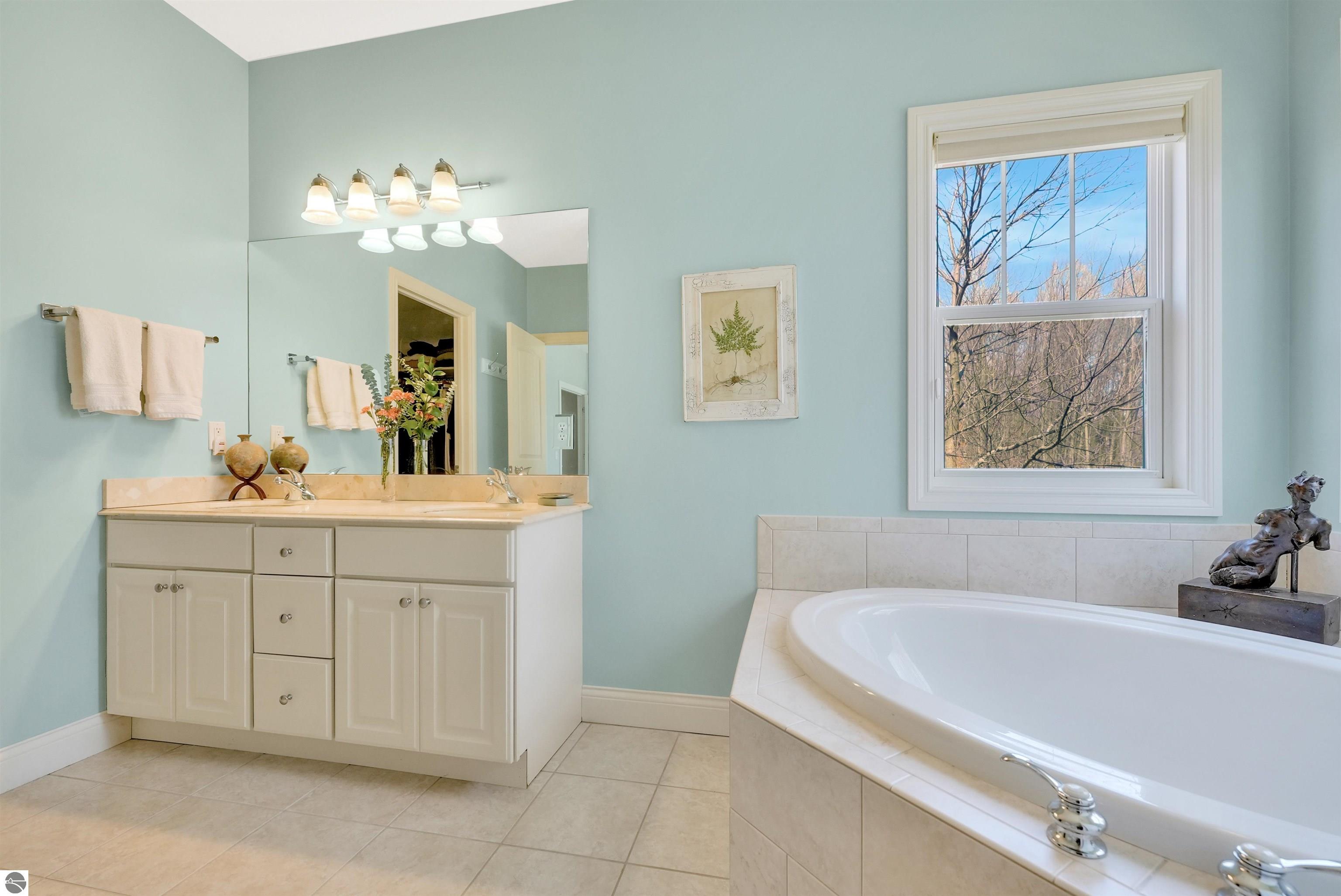 10565 Camrose Circle