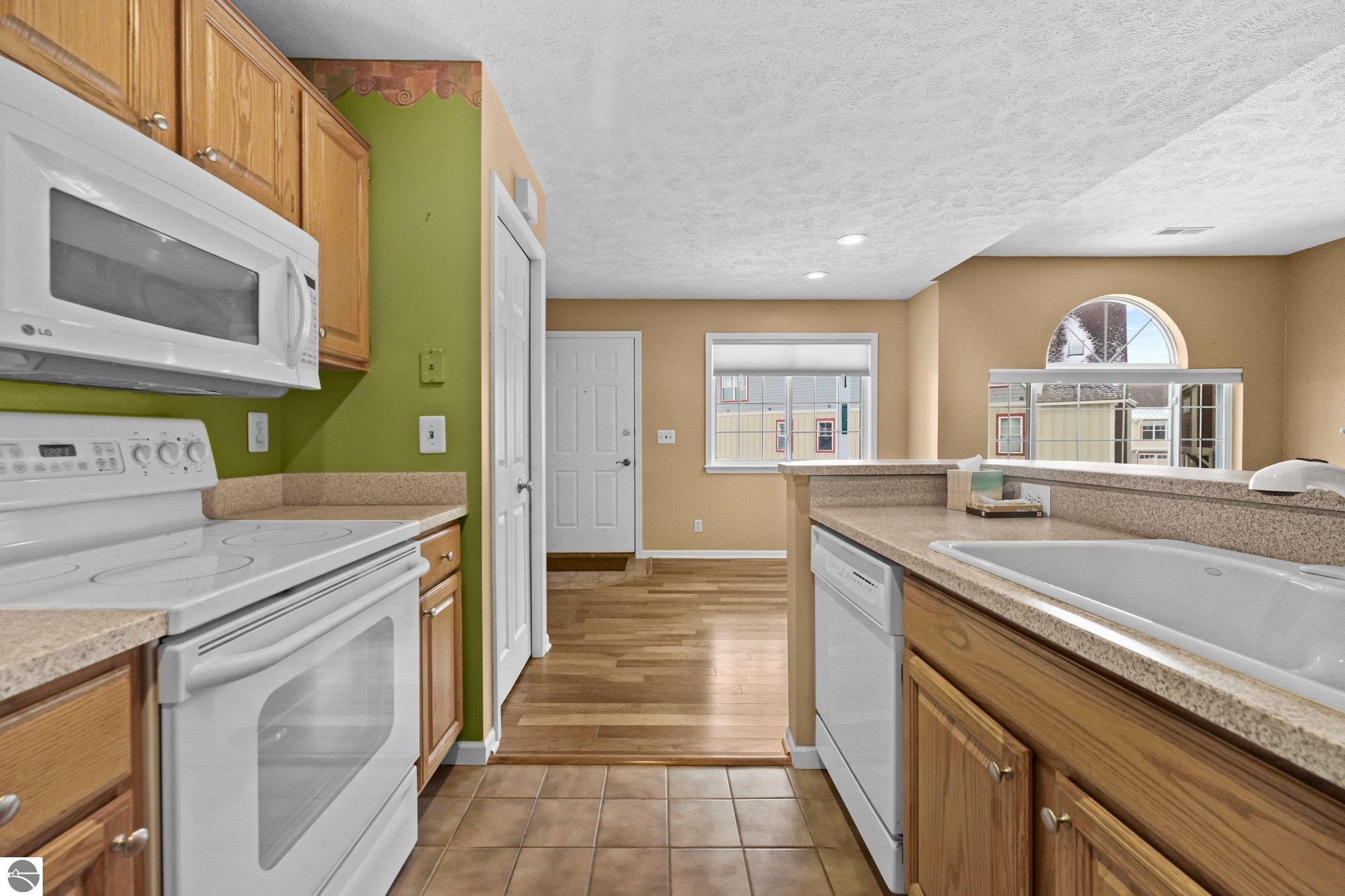 13766 S West Bayshore Drive # 203